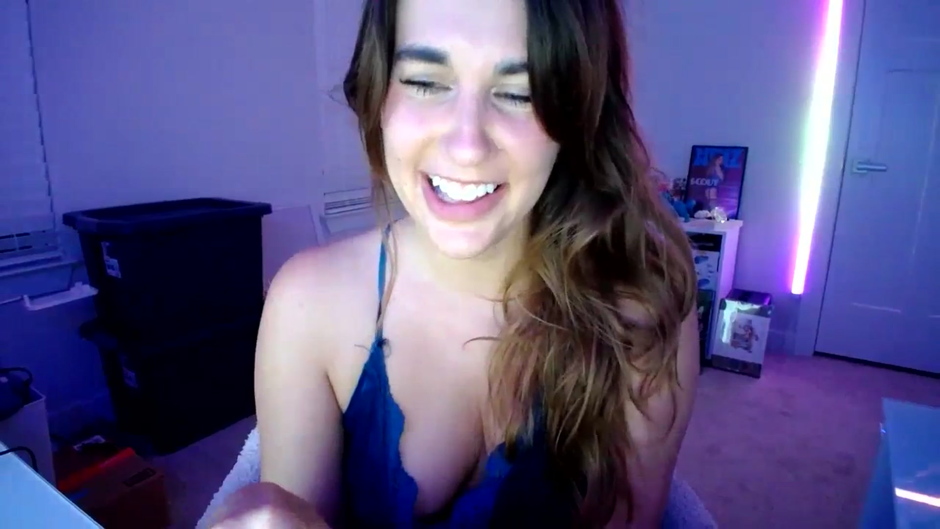 Gallery image thumbnail from Scout's myfreecams stream on, 08/22/2023, 03:23 image 11 of 20