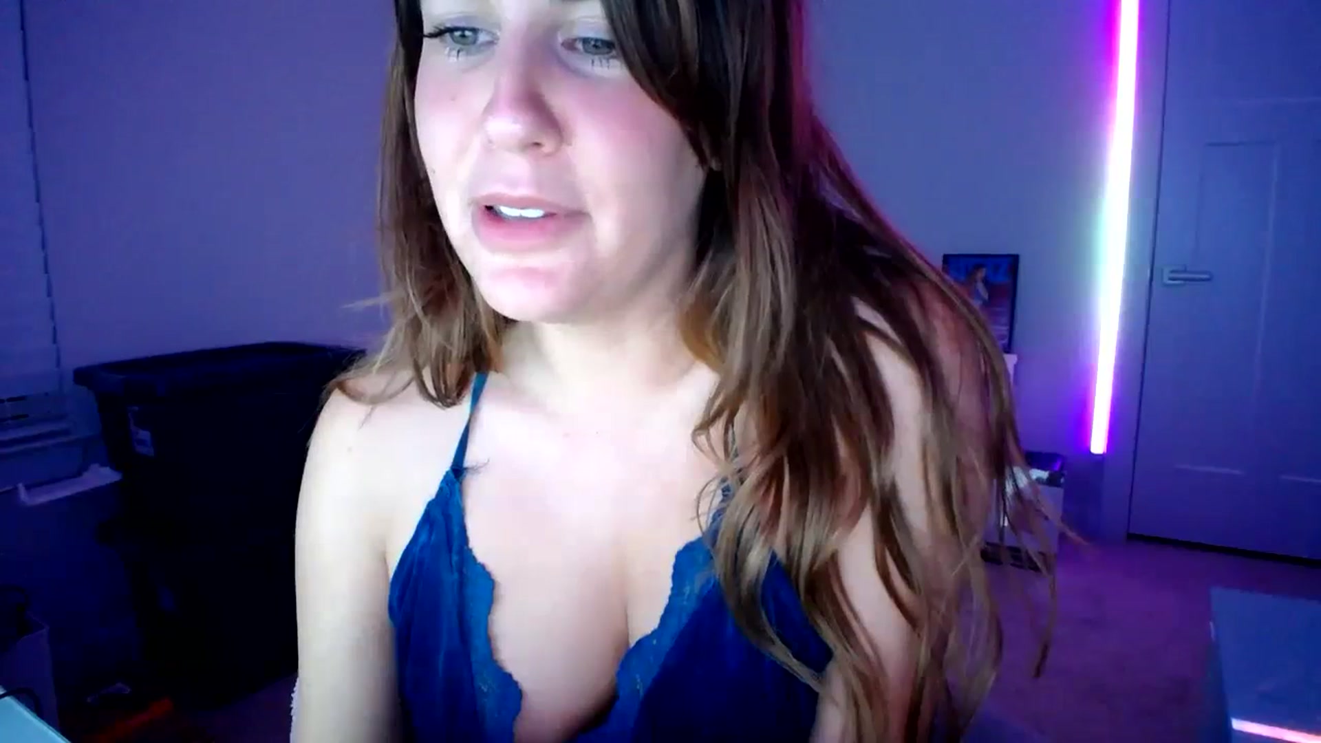 Gallery image thumbnail from Scout's myfreecams stream on, 08/22/2023, 04:51 image 2 of 20
