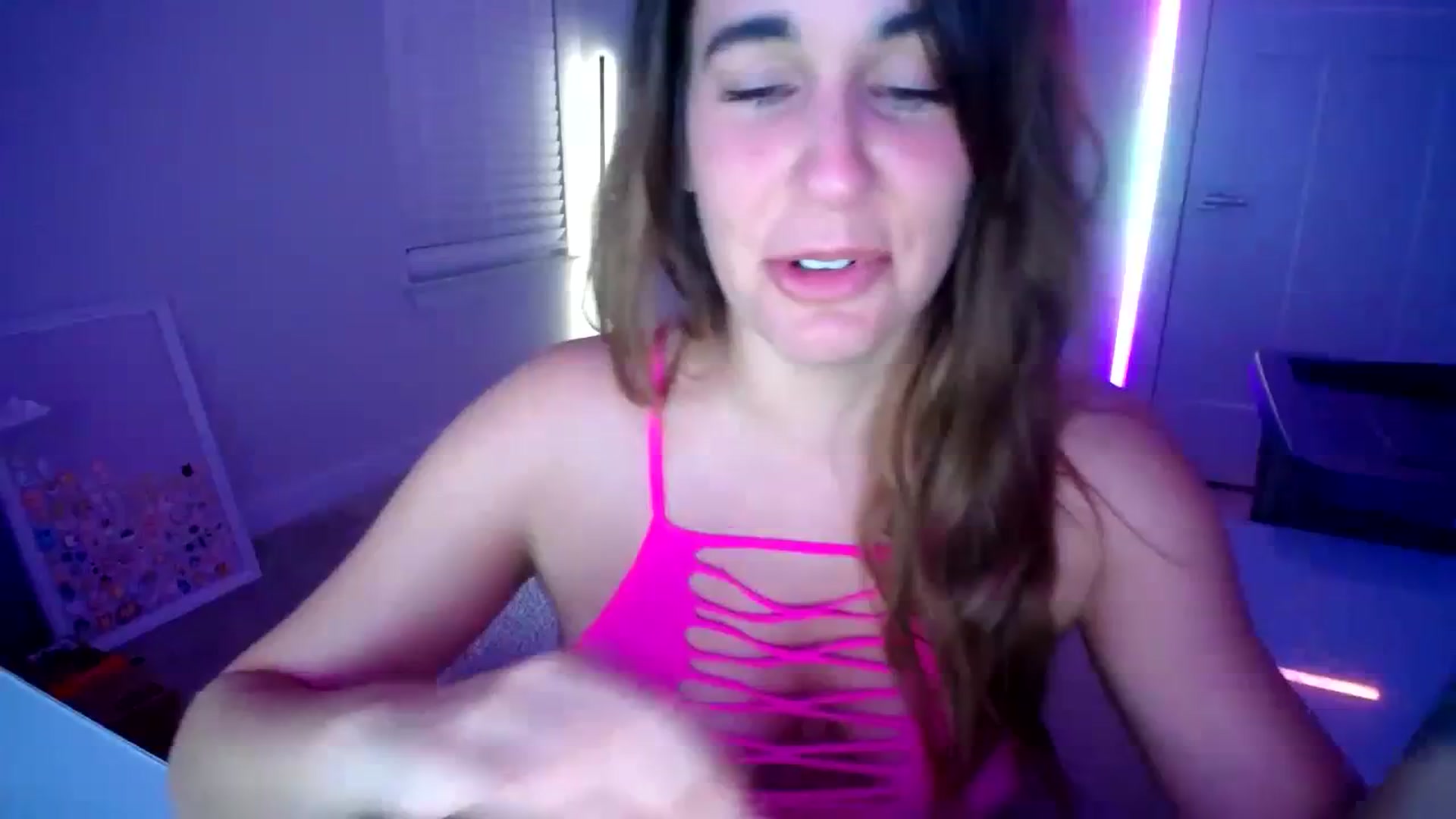 Gallery image thumbnail from Scout's myfreecams stream on, 09/03/2023, 06:06 image 11 of 20