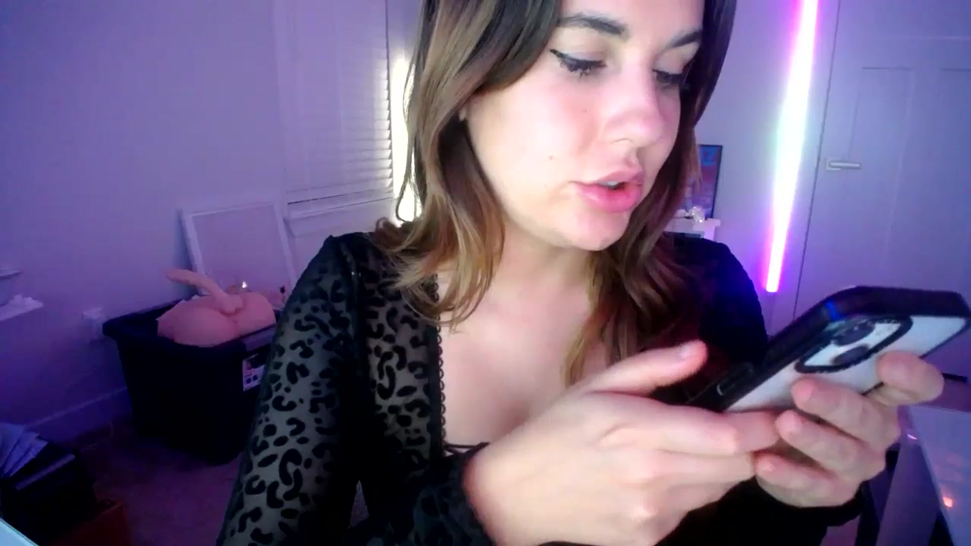 Gallery image thumbnail from Scout's myfreecams stream on, 09/16/2023, 05:36 image 18 of 20