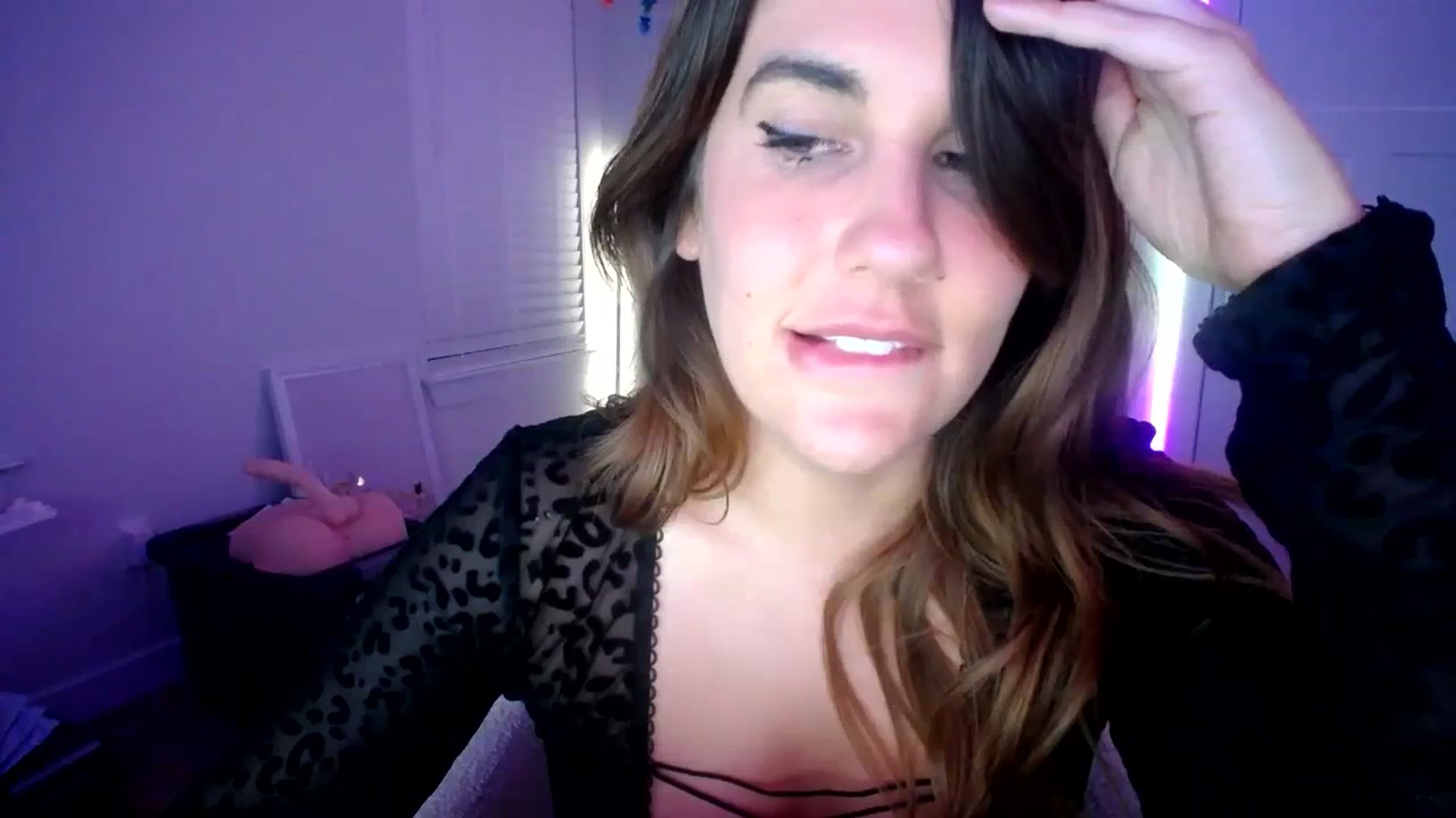 Gallery image thumbnail from Scout's myfreecams stream on, 09/16/2023, 05:36 image 6 of 20