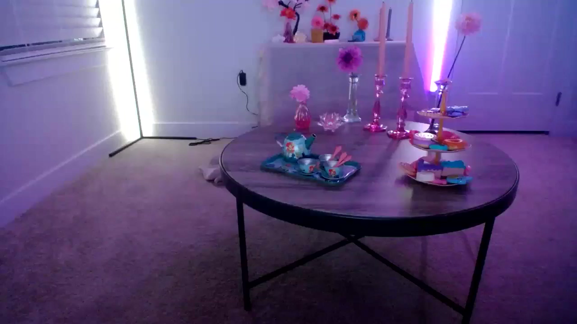 Gallery image thumbnail from Scout's myfreecams stream on, 09/30/2023, 05:30 image 18 of 20