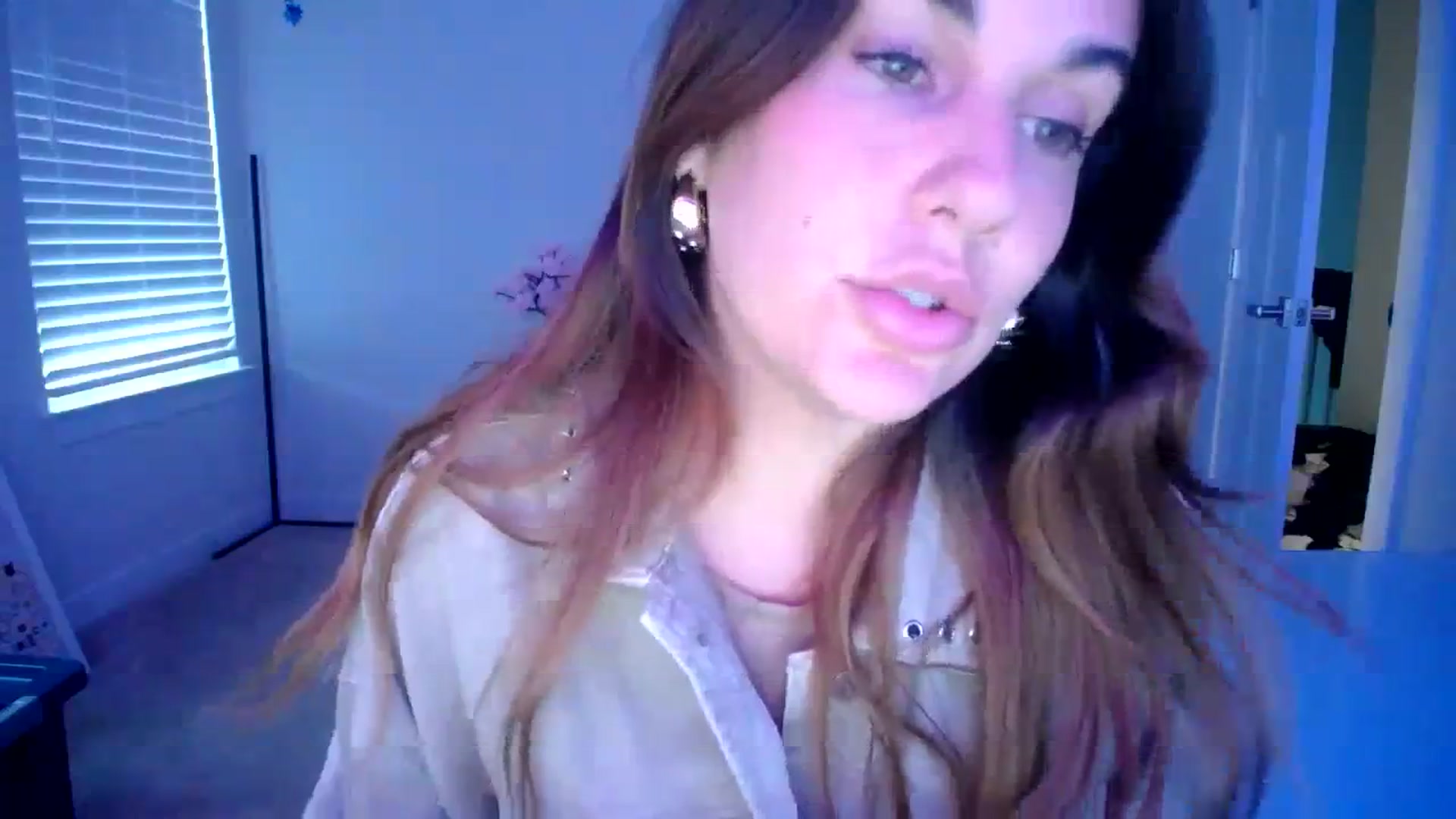 Gallery image thumbnail from Scout's myfreecams stream on, 10/16/2023, 22:40 image 6 of 20