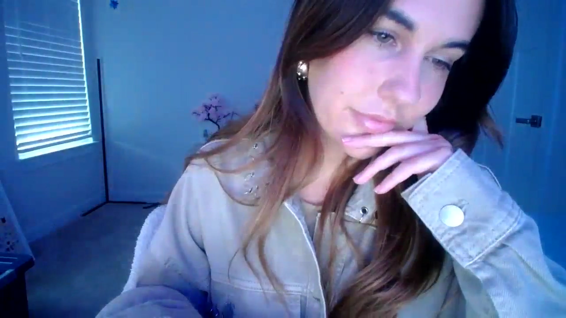 Gallery image thumbnail from Scout's myfreecams stream on, 10/16/2023, 22:40 image 8 of 20