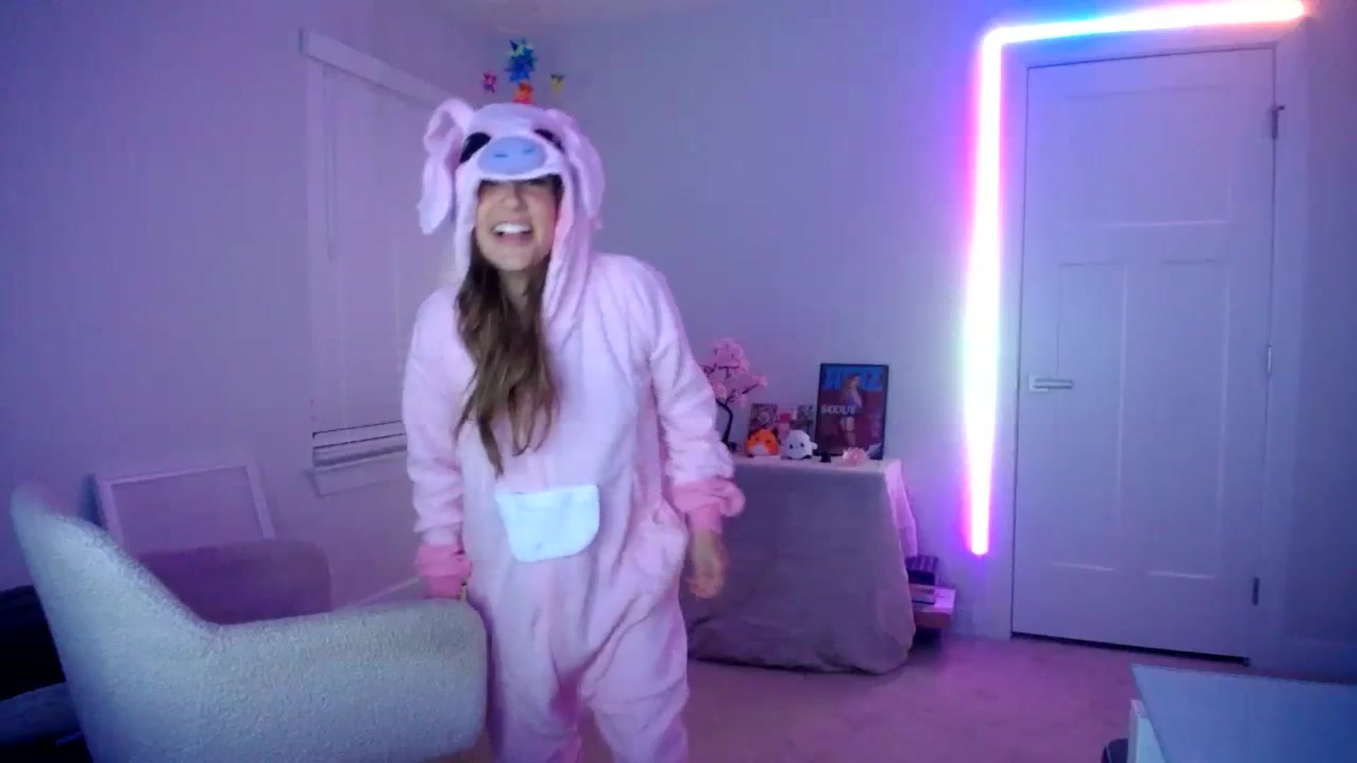 Gallery image thumbnail from Scout's myfreecams stream on, 10/25/2023, 05:02 image 20 of 20