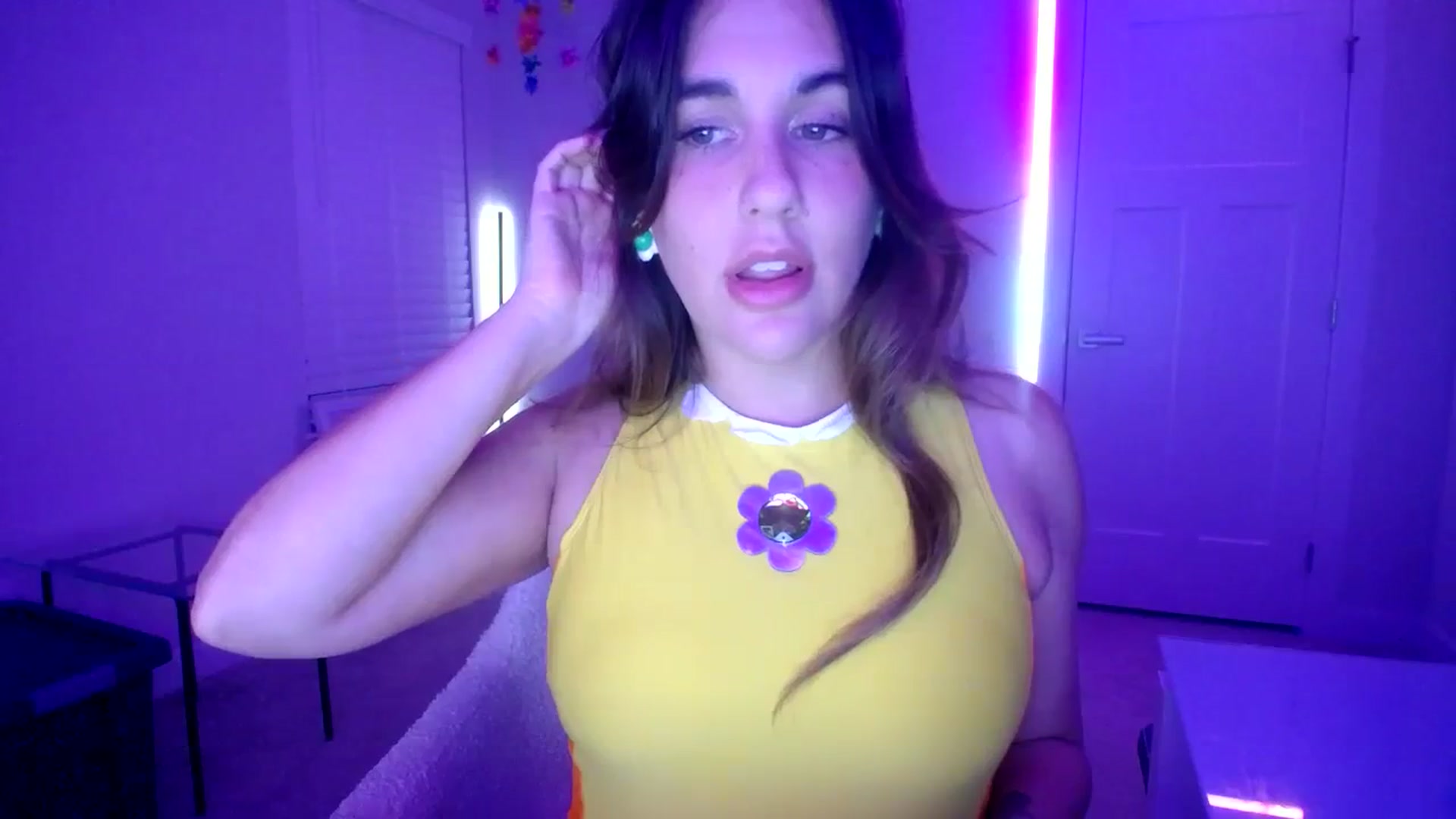 Gallery image thumbnail from Scout's myfreecams stream on, 10/29/2023, 04:51 image 3 of 20