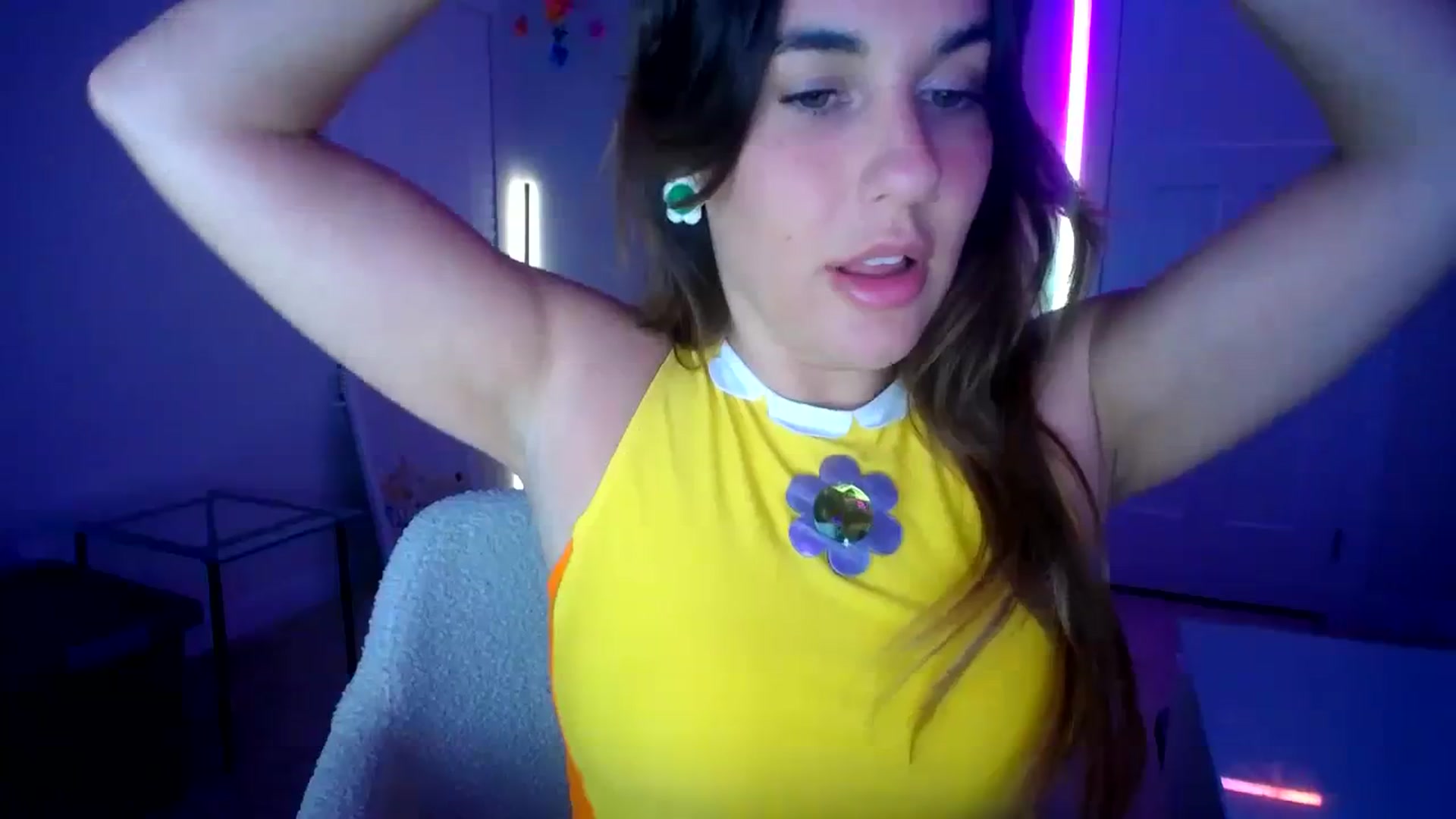 Gallery image thumbnail from Scout's myfreecams stream on, 10/29/2023, 04:51 image 19 of 20