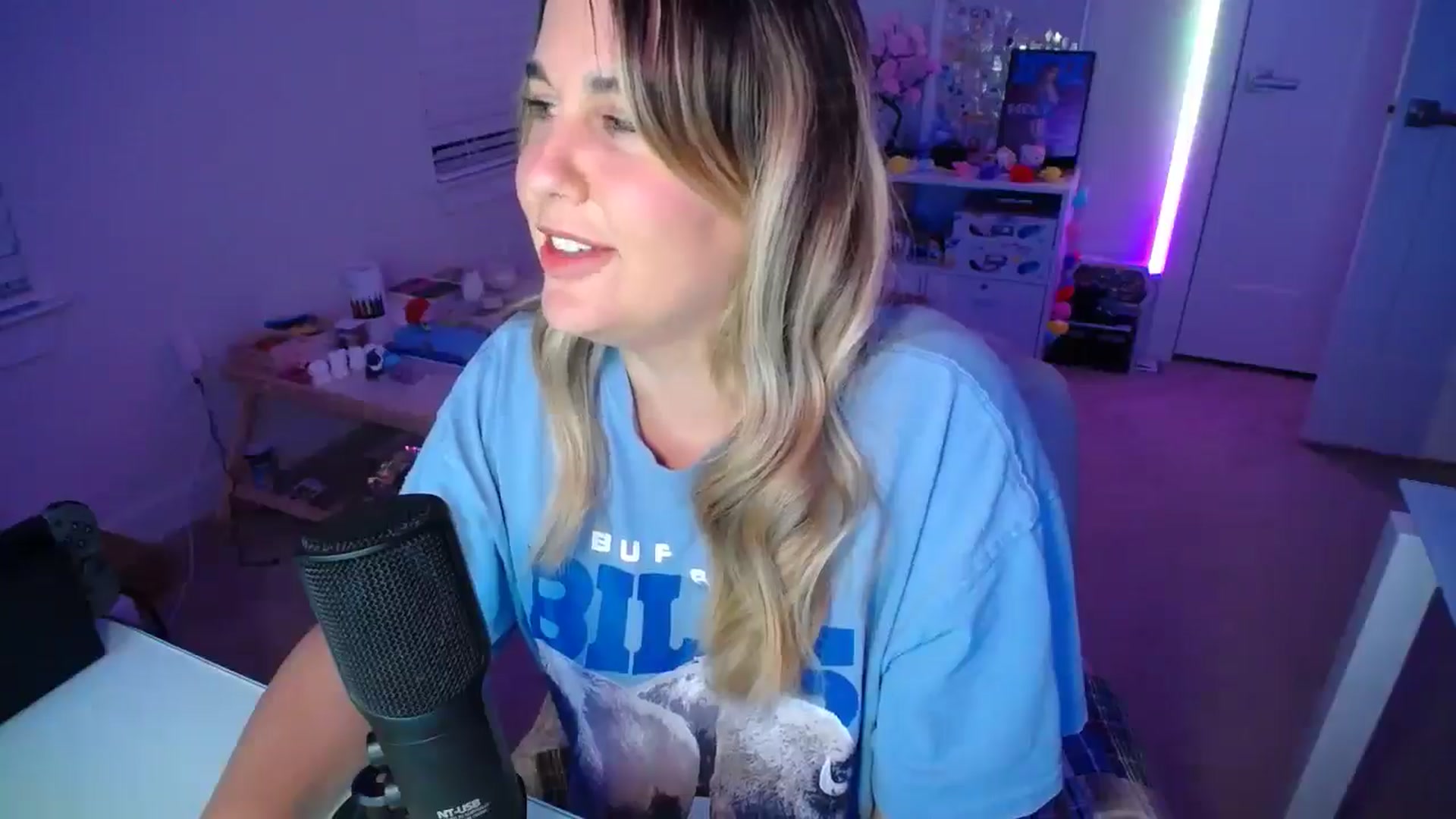 Gallery image thumbnail from Scout's myfreecams stream on, 04/17/2025, 02:06 image 11 of 20