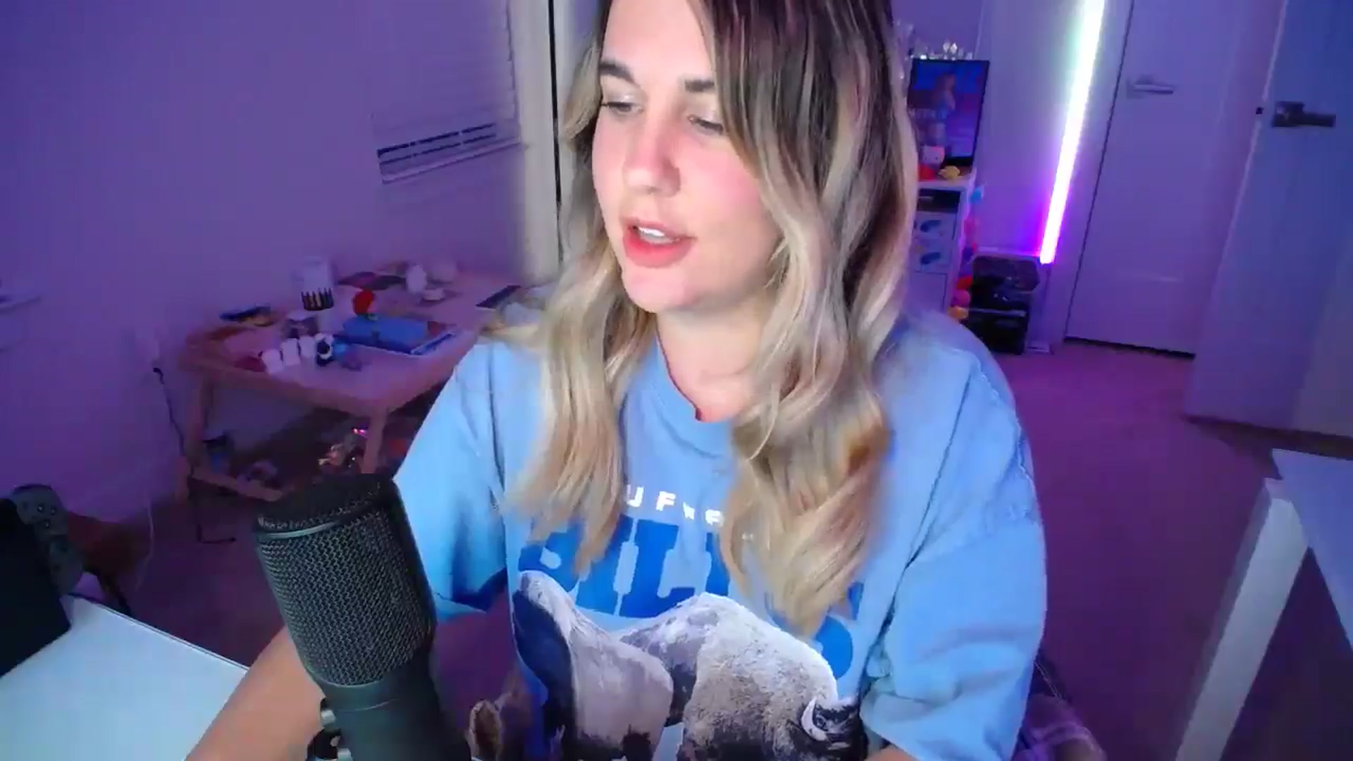 Gallery image thumbnail from Scout's myfreecams stream on, 04/17/2025, 02:06 image 3 of 20