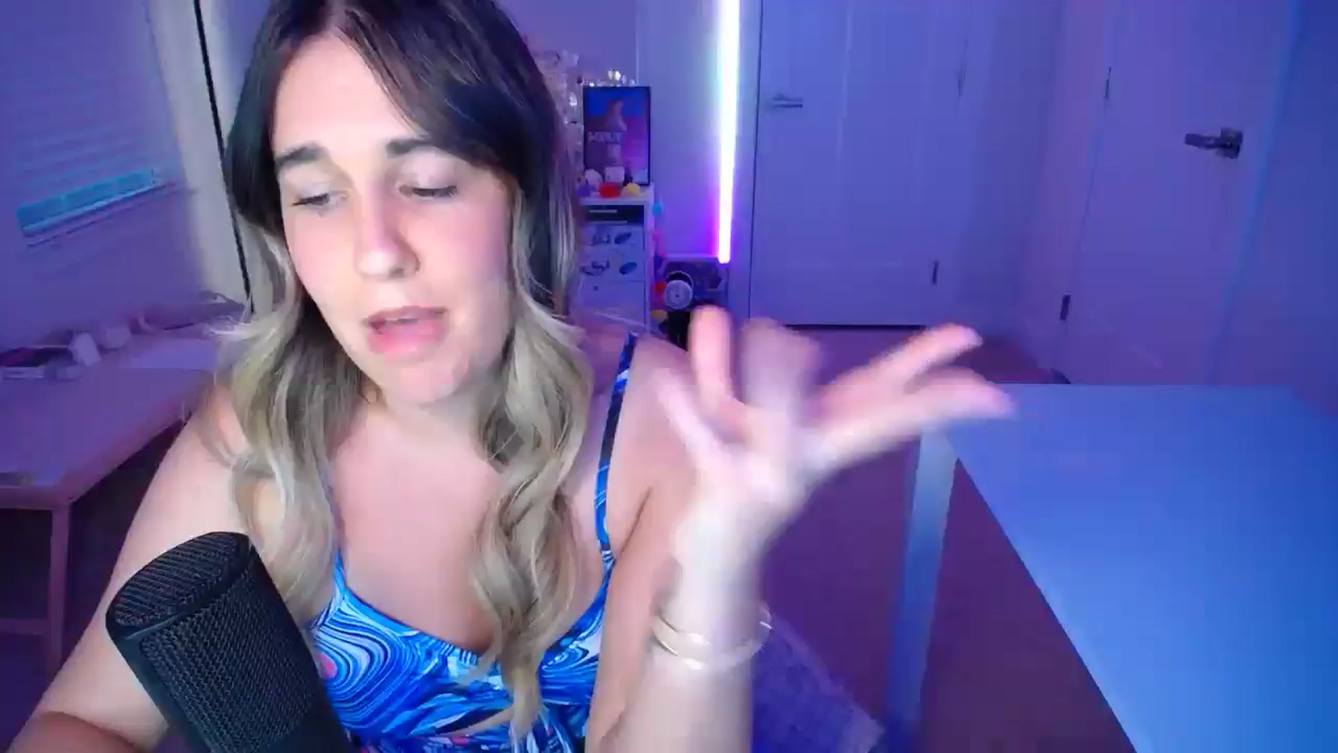 Gallery image thumbnail from Scout's myfreecams stream on, 08/30/2025, 01:42 image 1 of 20