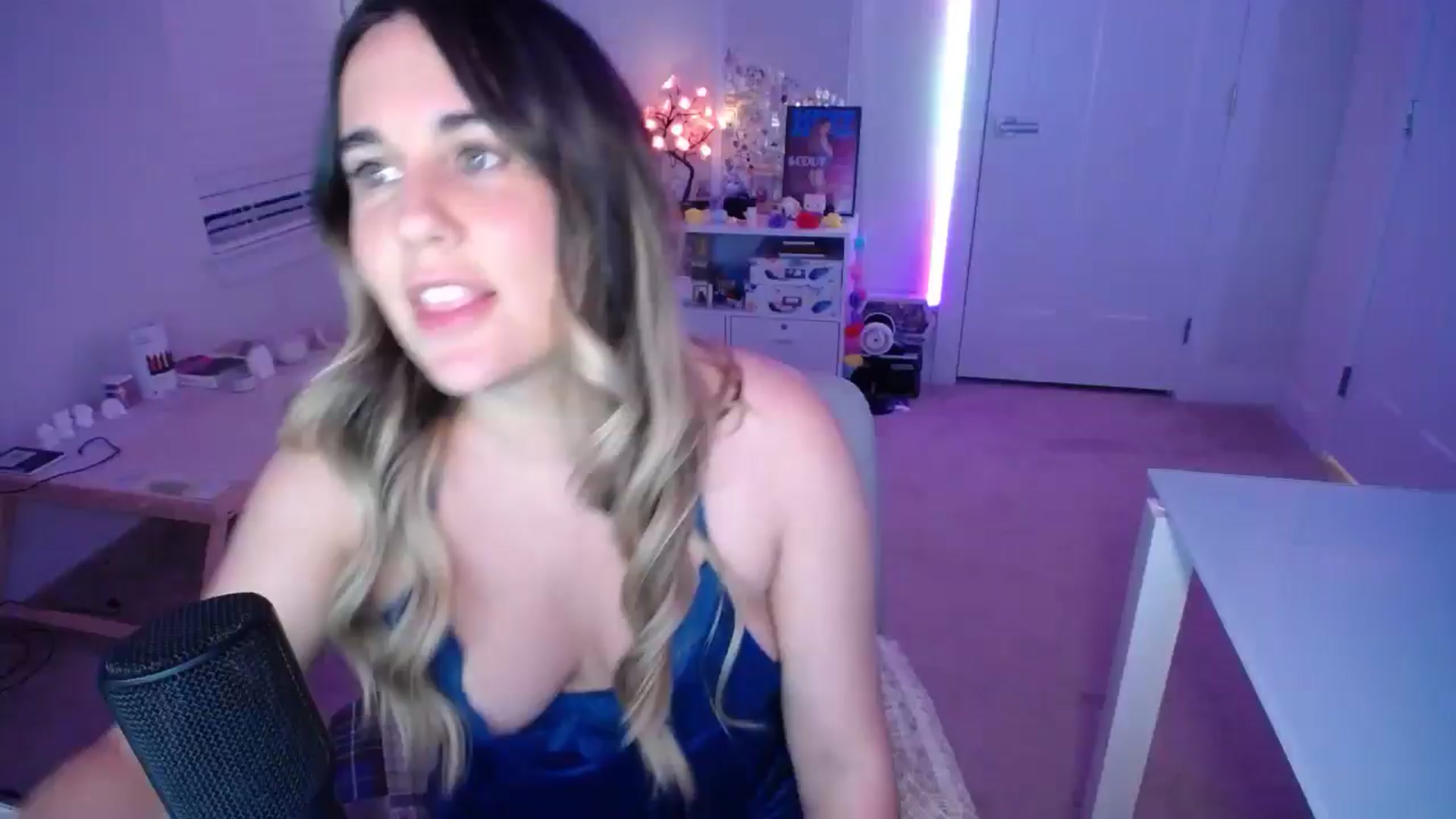 Gallery image thumbnail from Scout's myfreecams stream on, 09/13/2025, 03:20 image 20 of 20