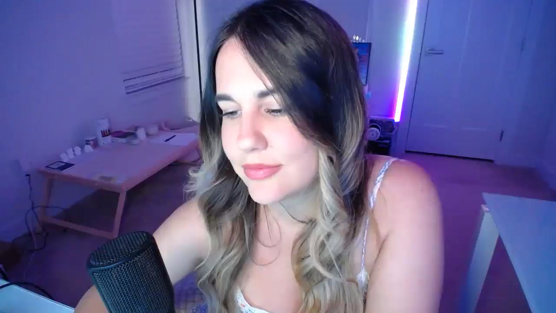 Gallery image thumbnail from Scout's myfreecams stream on, 09/20/2025, 02:33 image 2 of 20