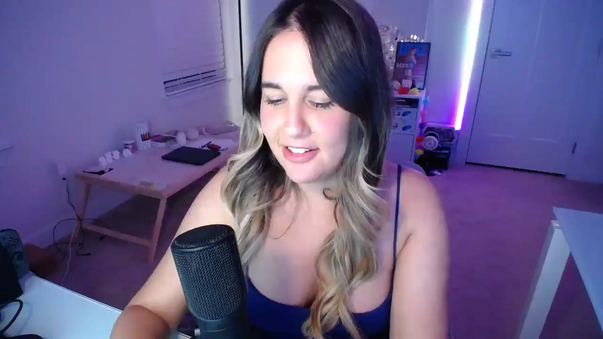 Gallery image thumbnail from Scout's myfreecams stream on, 10/12/2025, 03:09 image 19 of 20
