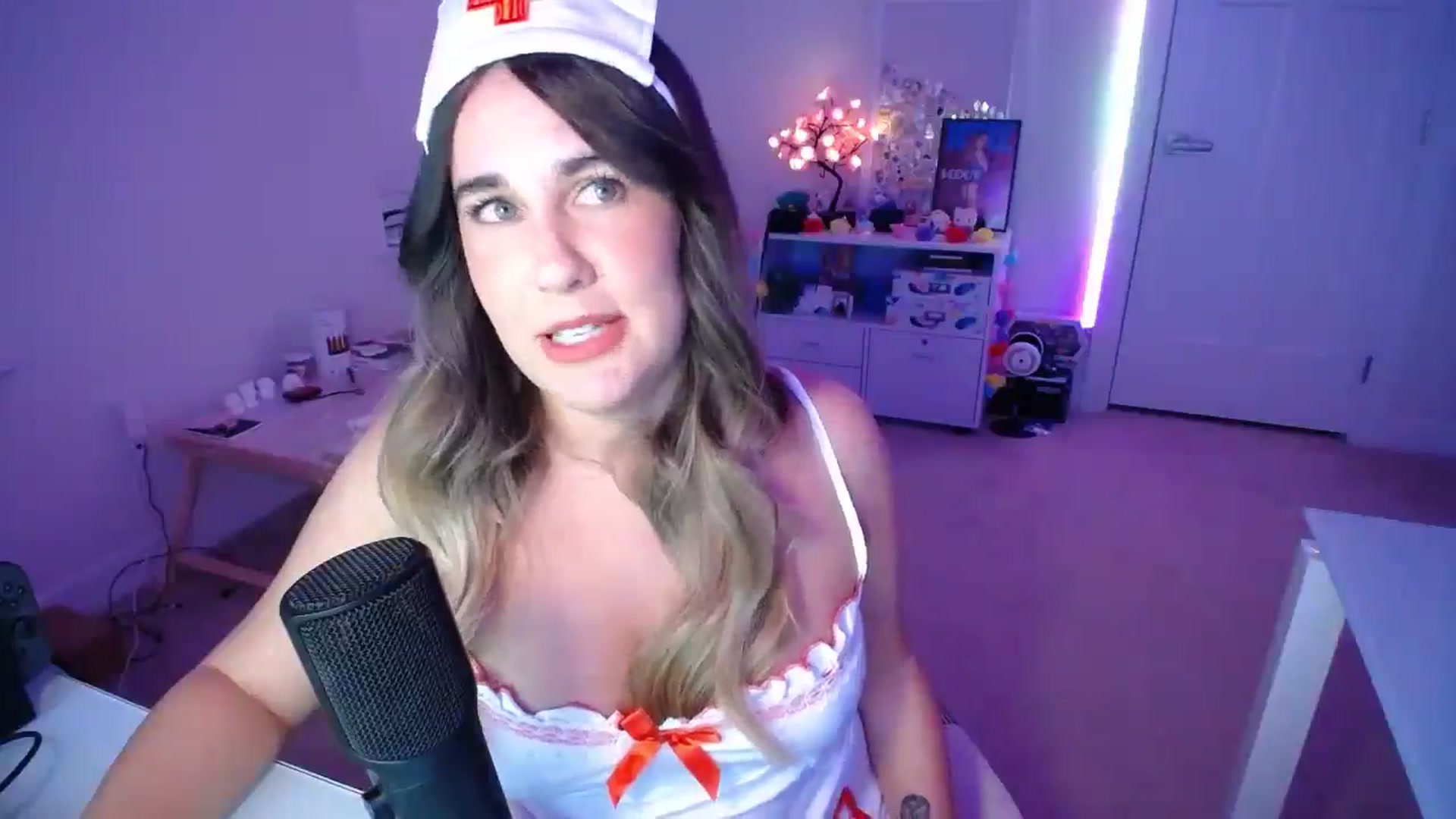 Gallery image thumbnail from Scout's myfreecams stream on, 10/23/2025, 24:58 image 3 of 20