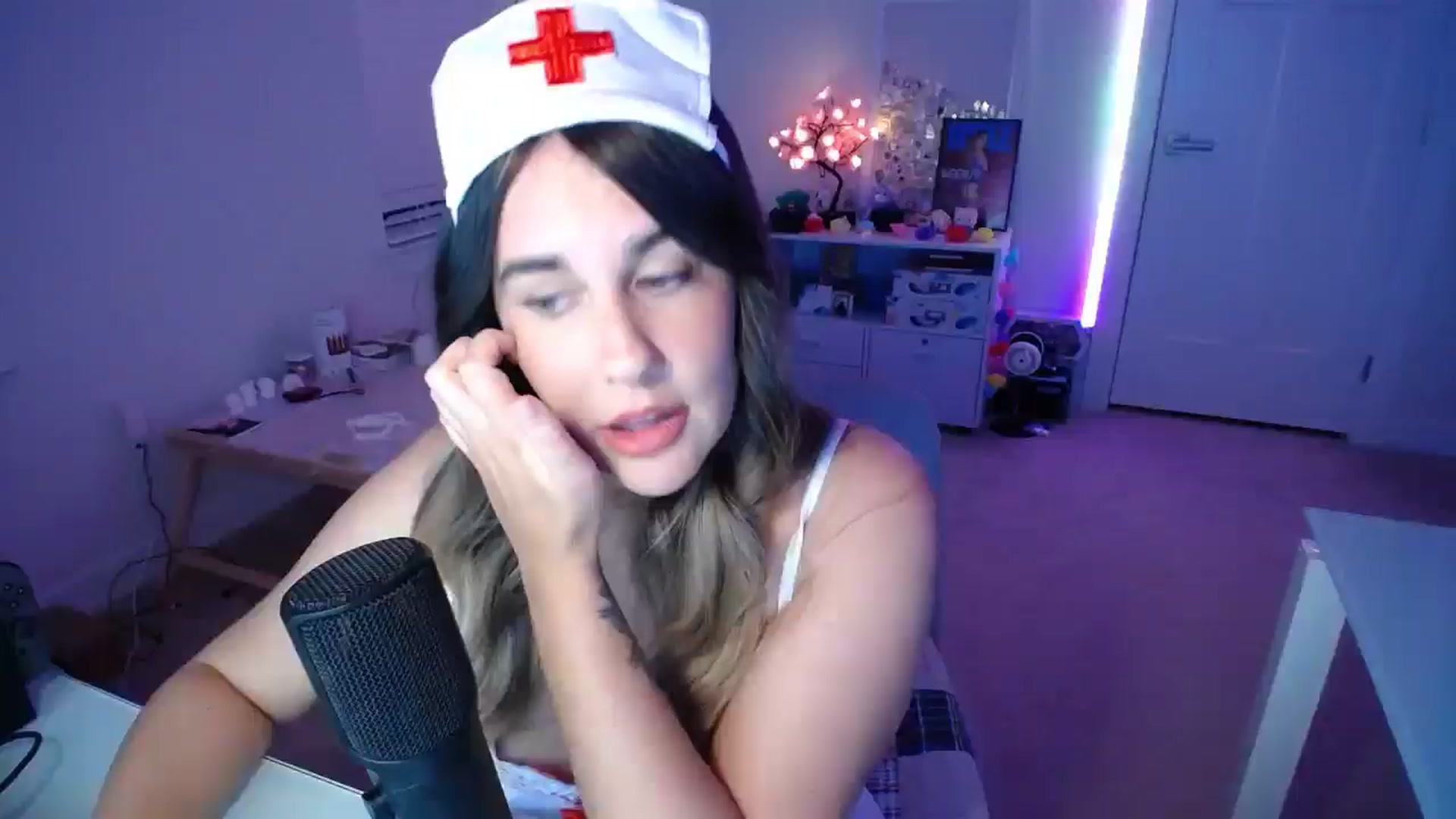 Gallery image thumbnail from Scout's myfreecams stream on, 10/23/2025, 01:24 image 3 of 20