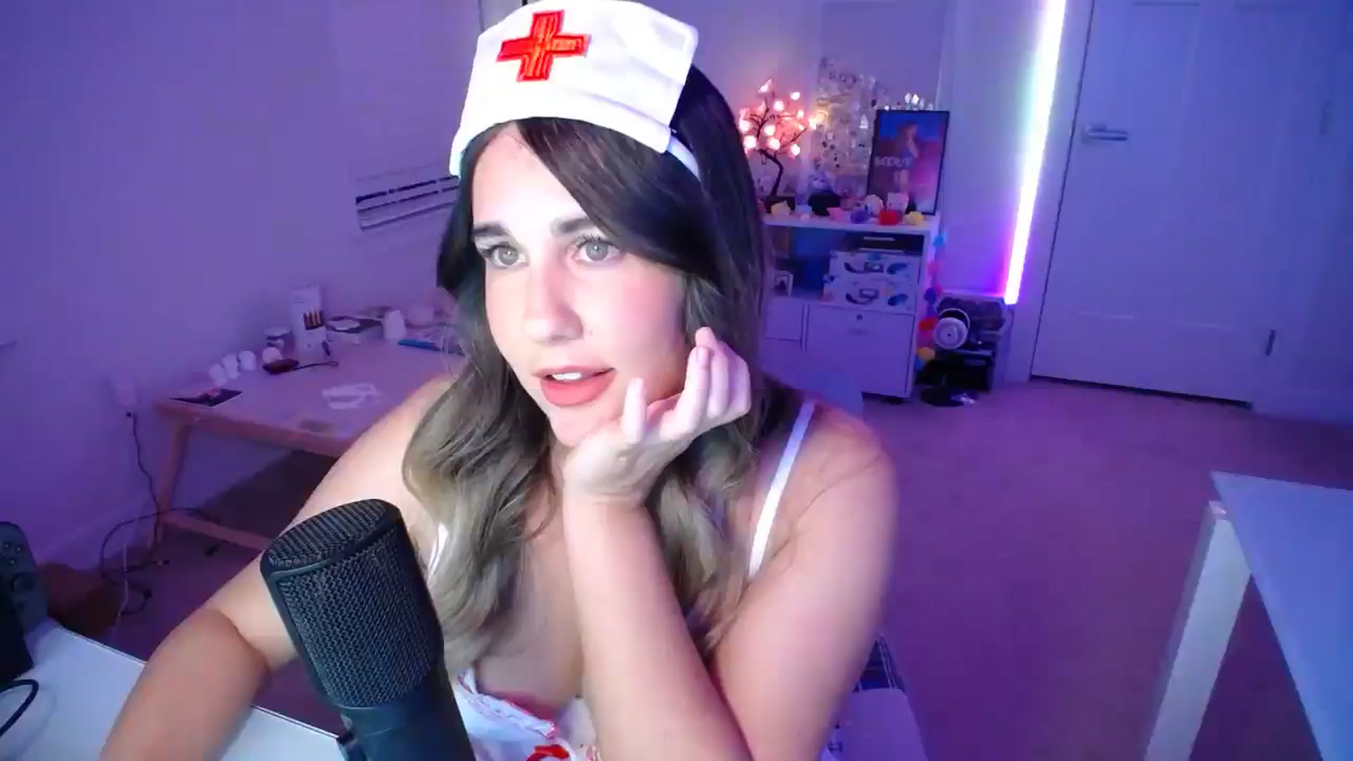 Gallery image thumbnail from Scout's myfreecams stream on, 10/23/2025, 01:24 image 1 of 20
