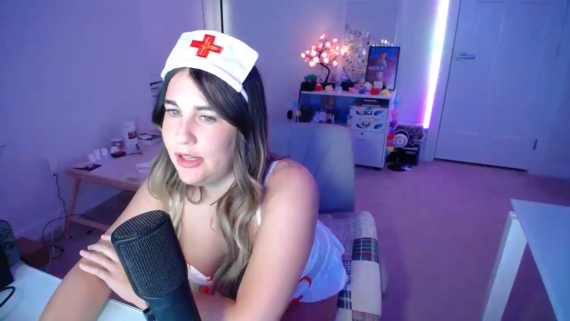 Gallery image thumbnail from Scout's myfreecams stream on, 10/23/2025, 03:08 image 19 of 20