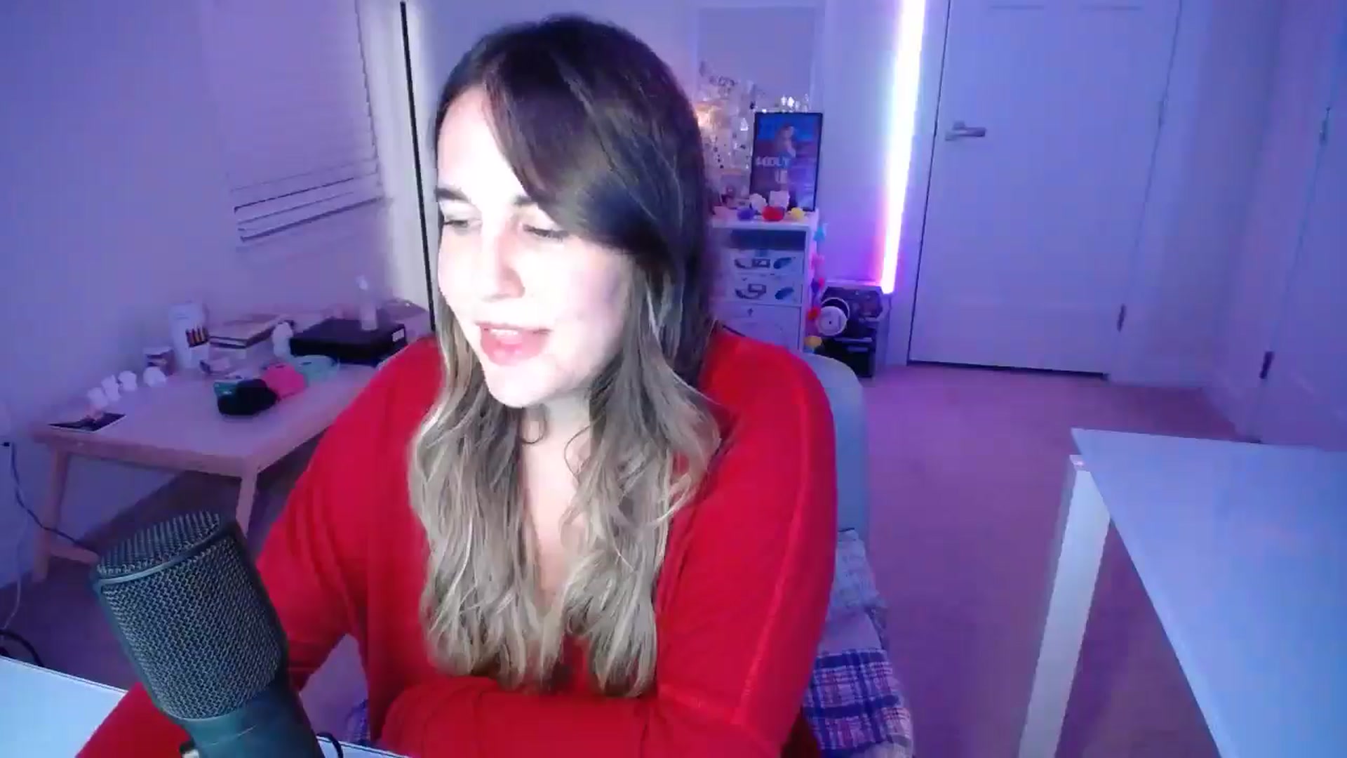 Gallery image thumbnail from Scout's myfreecams stream on, 12/27/2025, 03:51 image 15 of 20