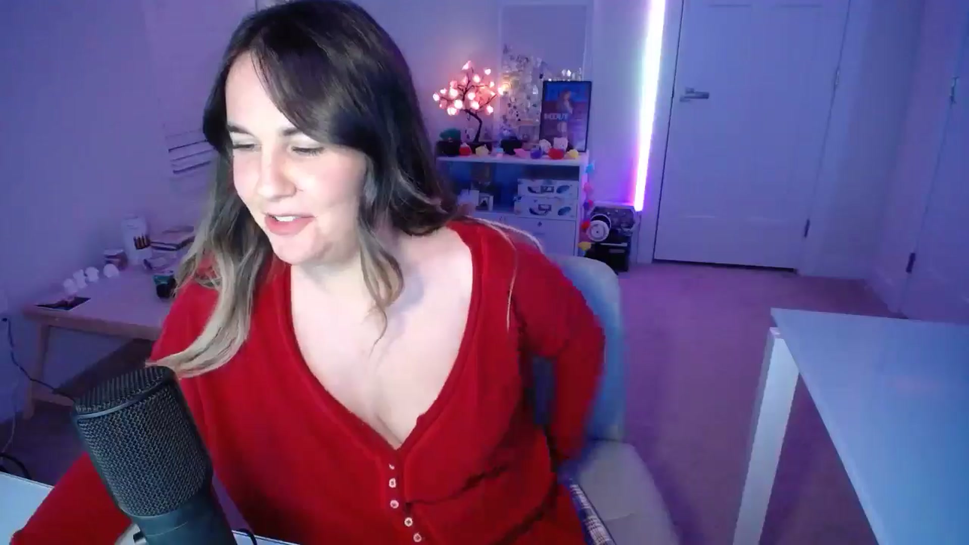 Gallery image thumbnail from Scout's myfreecams stream on, 12/27/2025, 03:51 image 10 of 20