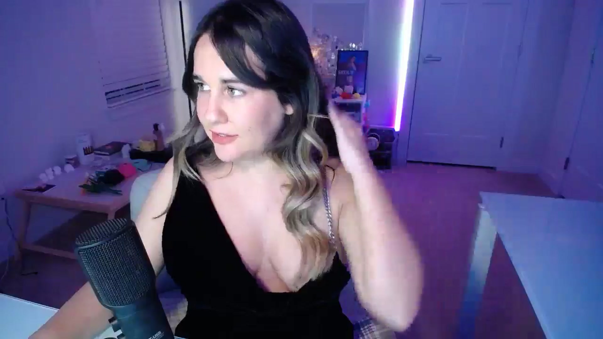 Gallery image thumbnail from Scout's myfreecams stream on, 01/01/2026, 03:18 image 18 of 20