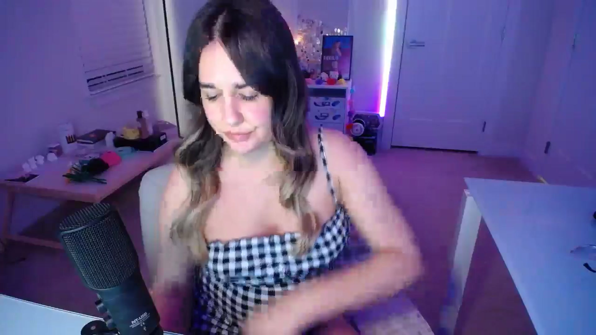 Gallery image thumbnail from Scout's myfreecams stream on, 01/04/2026, 04:12 image 20 of 20