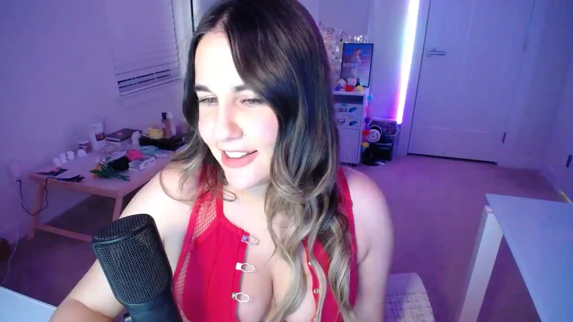 Gallery image thumbnail from Scout's myfreecams stream on, 01/13/2026, 03:47 image 7 of 20