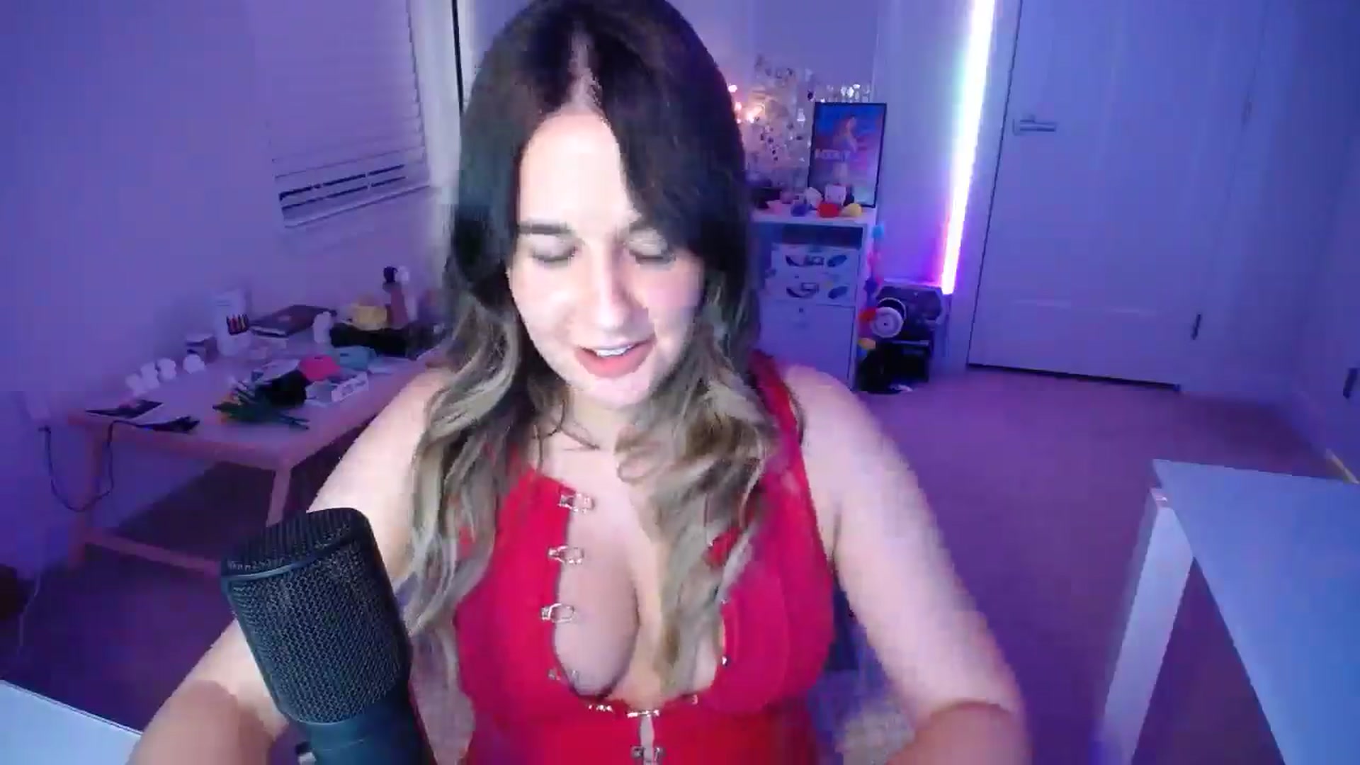 Gallery image thumbnail from Scout's myfreecams stream on, 01/13/2026, 03:47 image 5 of 20