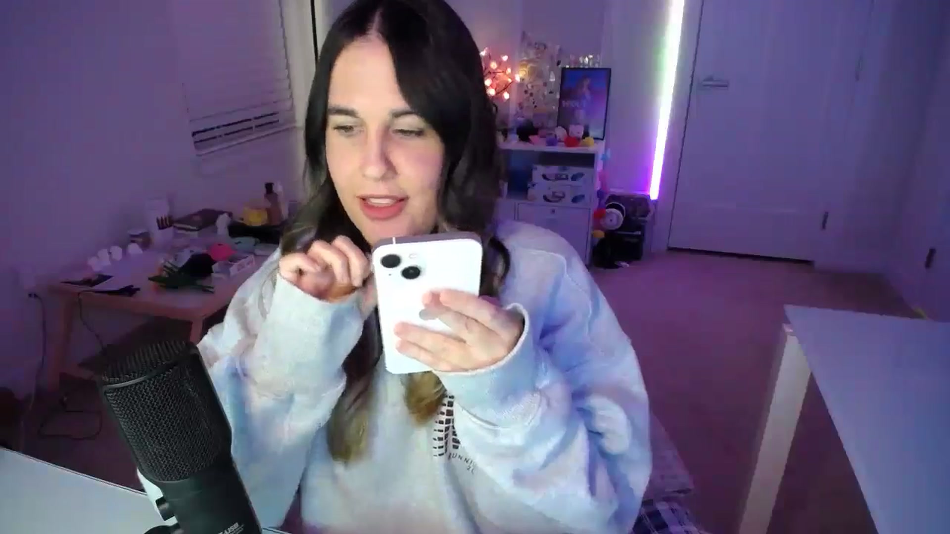 Gallery image thumbnail from Scout's myfreecams stream on, 01/15/2026, 02:27 image 7 of 20