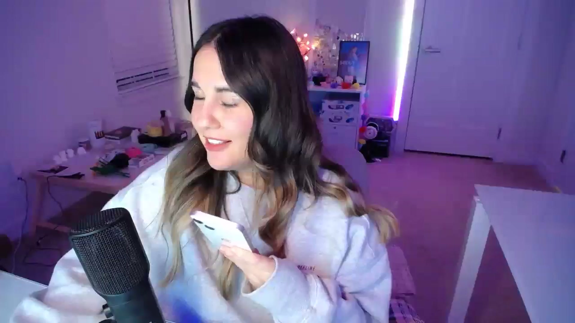 Gallery image thumbnail from Scout's myfreecams stream on, 01/15/2026, 02:27 image 2 of 20