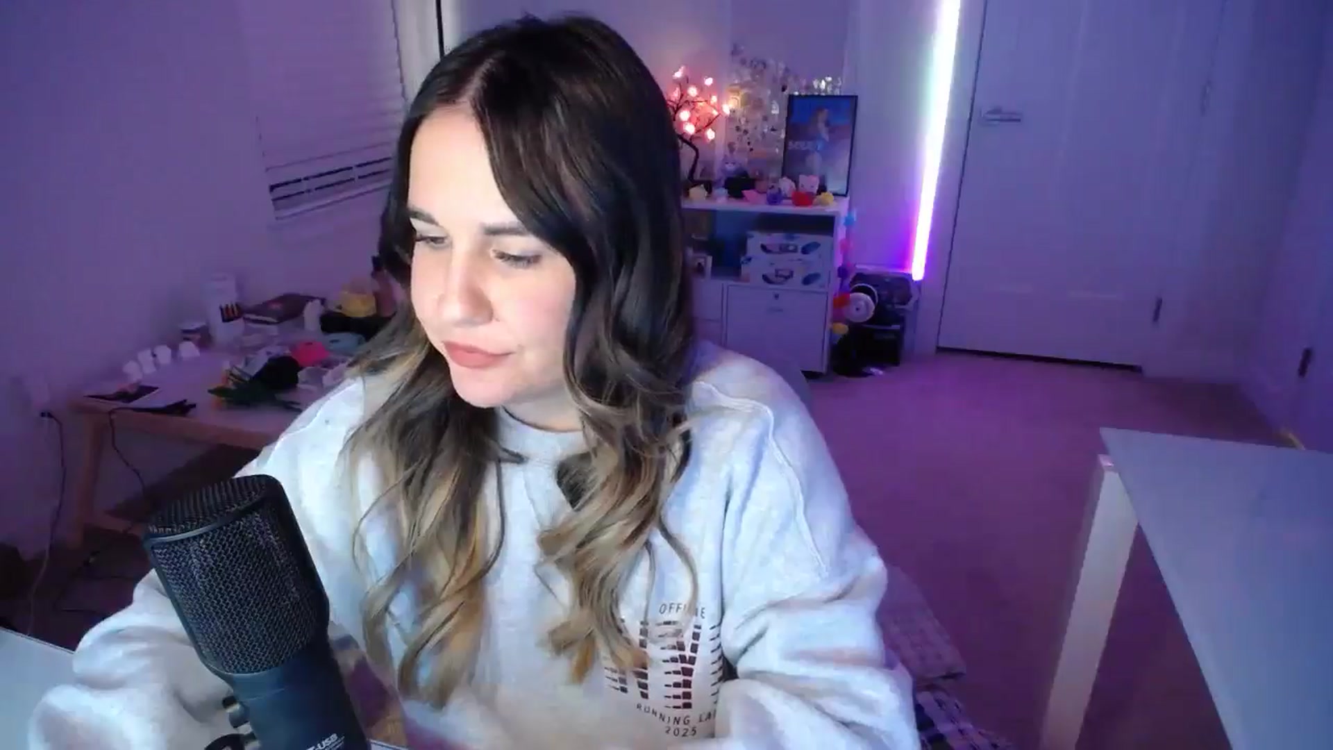Gallery image thumbnail from Scout's myfreecams stream on, 01/15/2026, 02:27 image 9 of 20