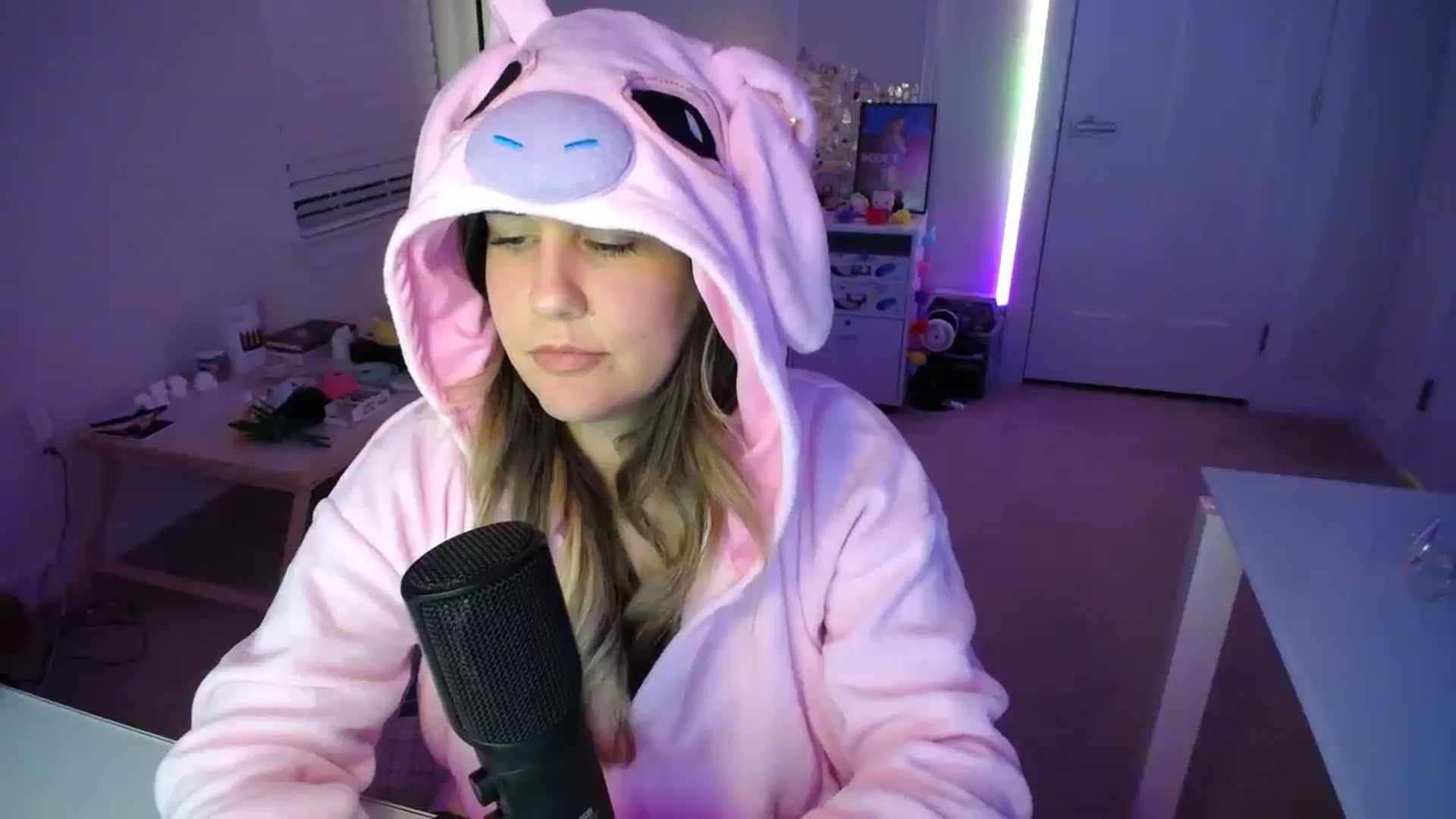 Gallery image thumbnail from Scout's myfreecams stream on, 01/17/2026, 03:23 image 14 of 20