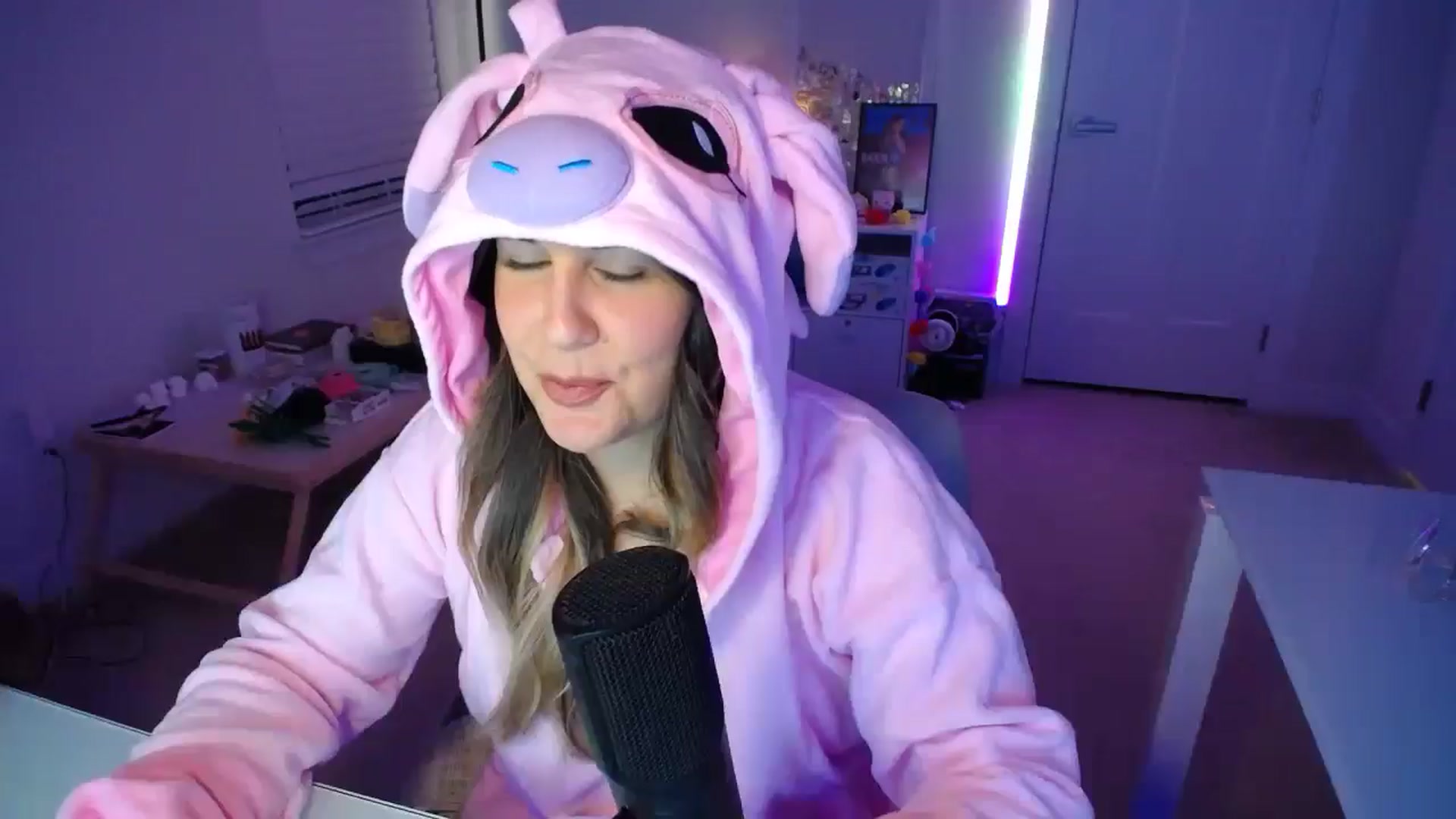 Gallery image thumbnail from Scout's myfreecams stream on, 01/17/2026, 03:23 image 1 of 20
