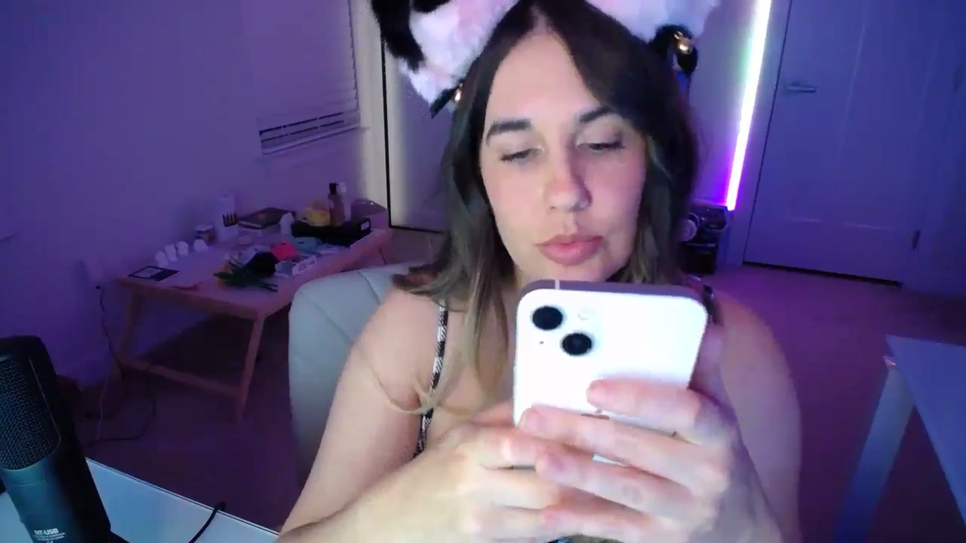 Gallery image thumbnail from Scout's myfreecams stream on, 02/05/2026, 02:38 image 19 of 20