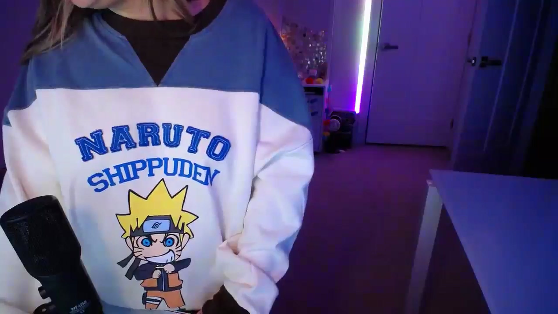 Gallery image thumbnail from Scout's myfreecams stream on, 04/14/2026, 02:57 image 14 of 20