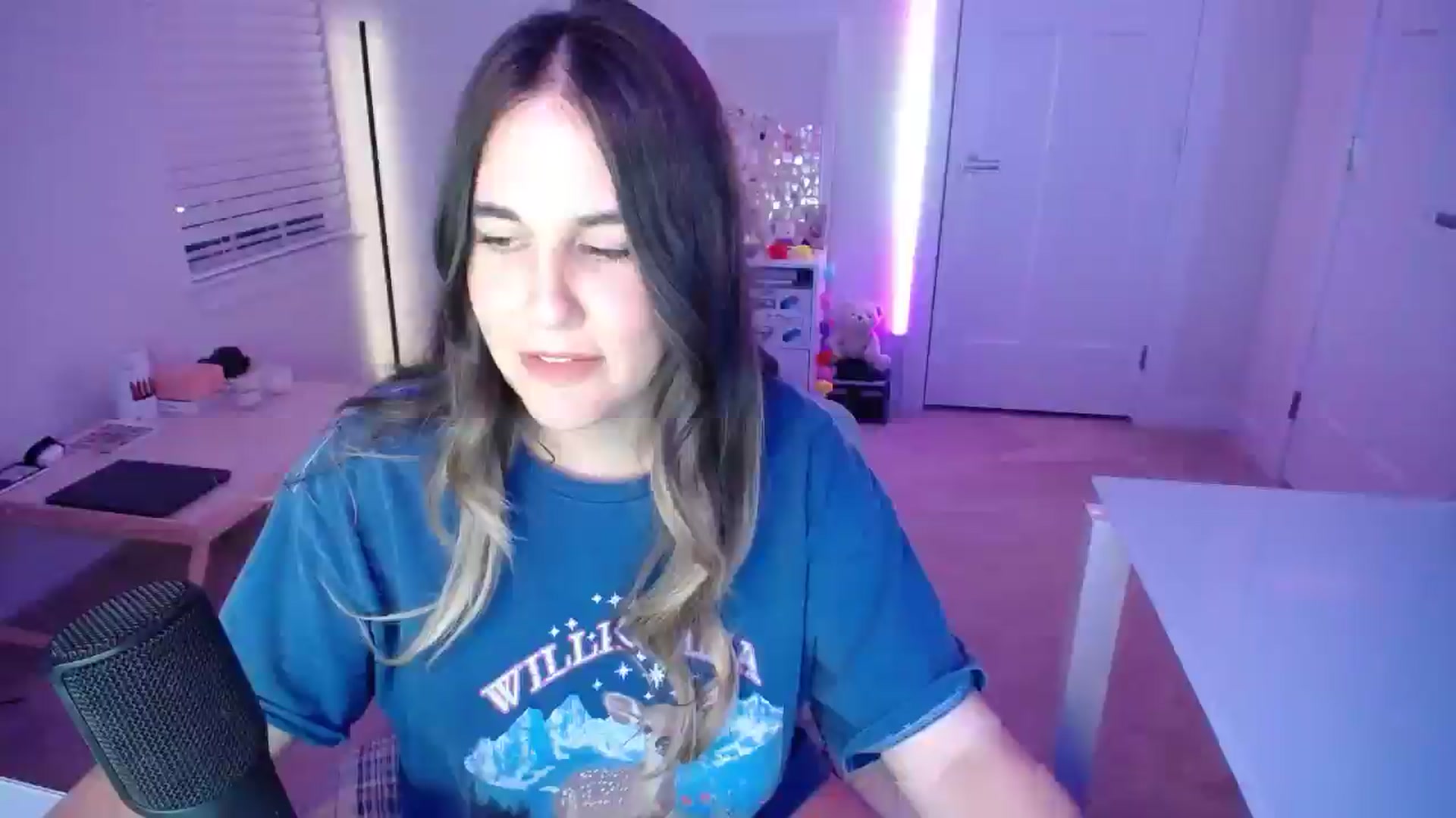 Gallery image thumbnail from Scout's myfreecams stream on, 04/19/2026, 02:59 image 2 of 20