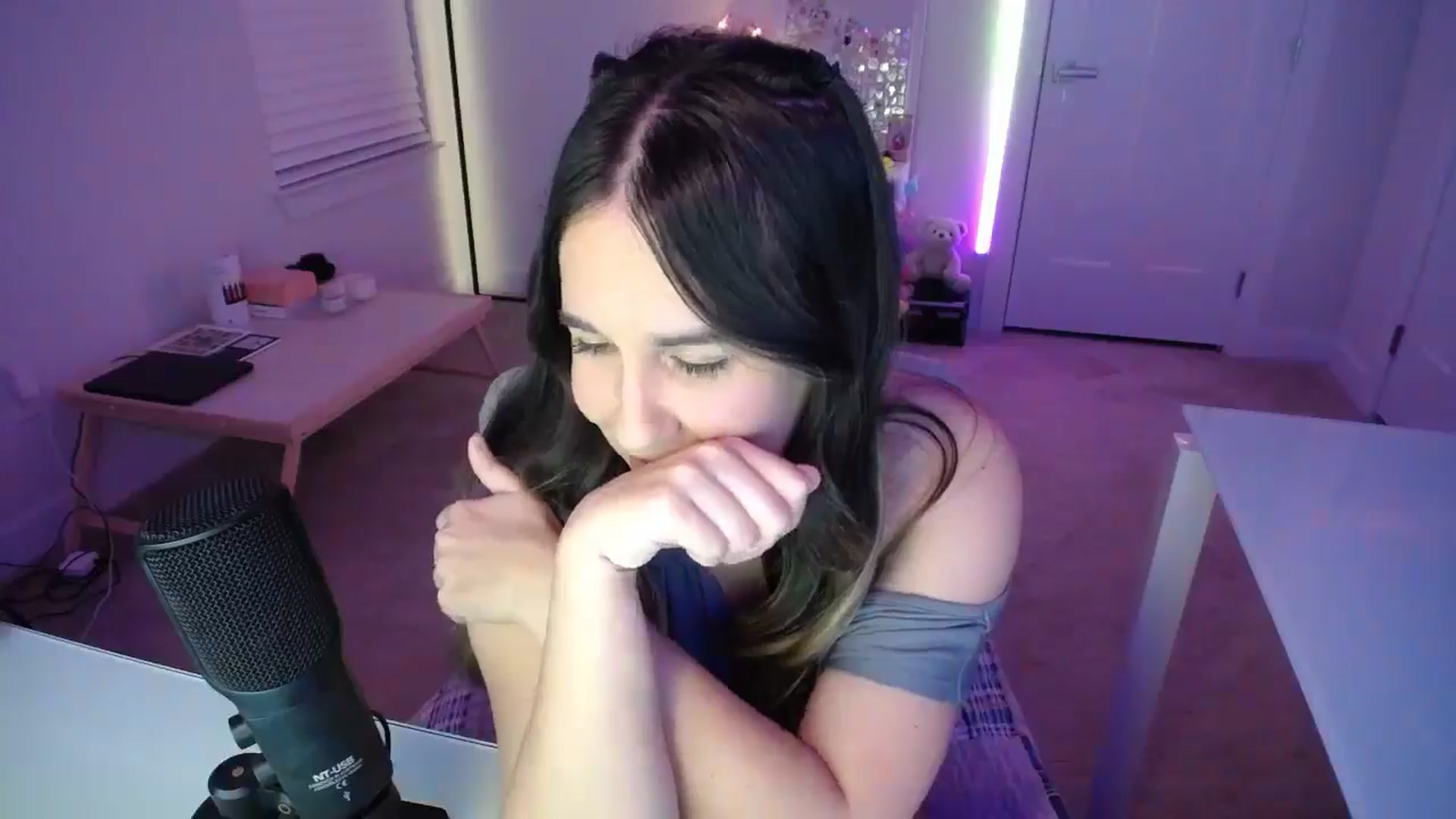 Gallery image thumbnail from Scout's myfreecams stream on, 04/26/2026, 02:34 image 4 of 20