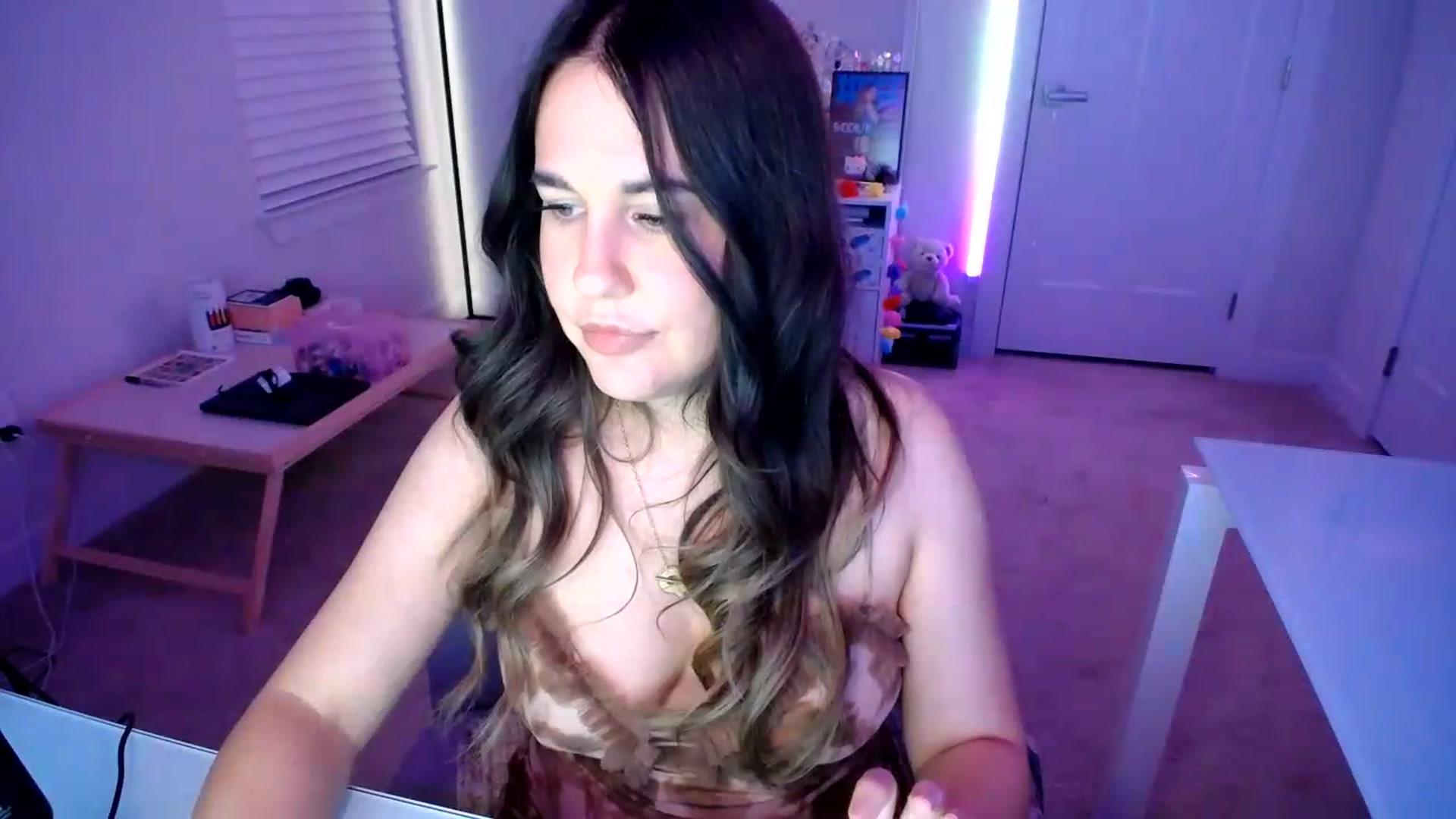 Gallery image thumbnail from Scout's myfreecams stream on, 06/21/2026, 02:54 image 11 of 20