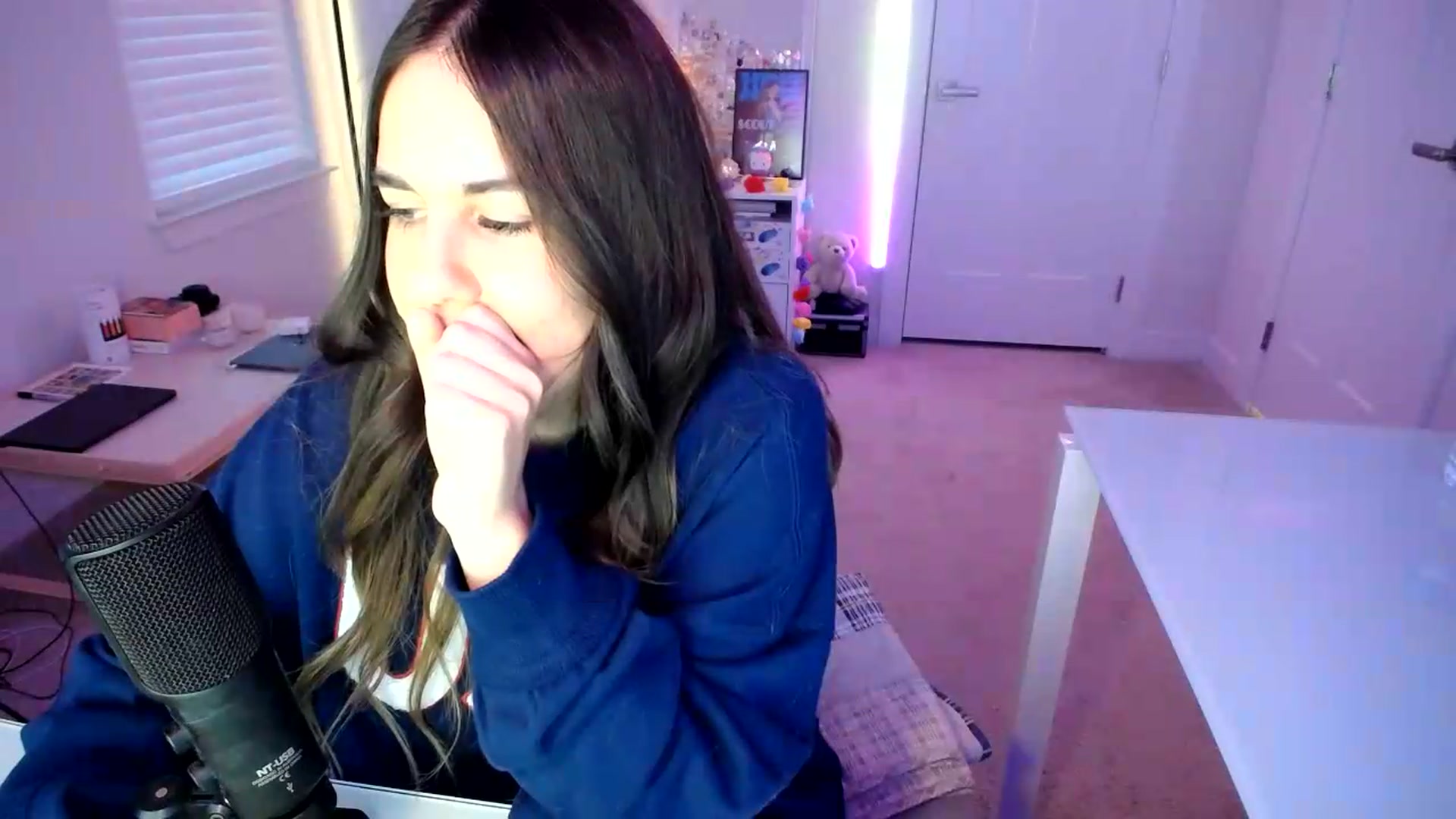 Gallery image thumbnail from Scout's myfreecams stream on, 07/06/2026, 01:41 image 6 of 20