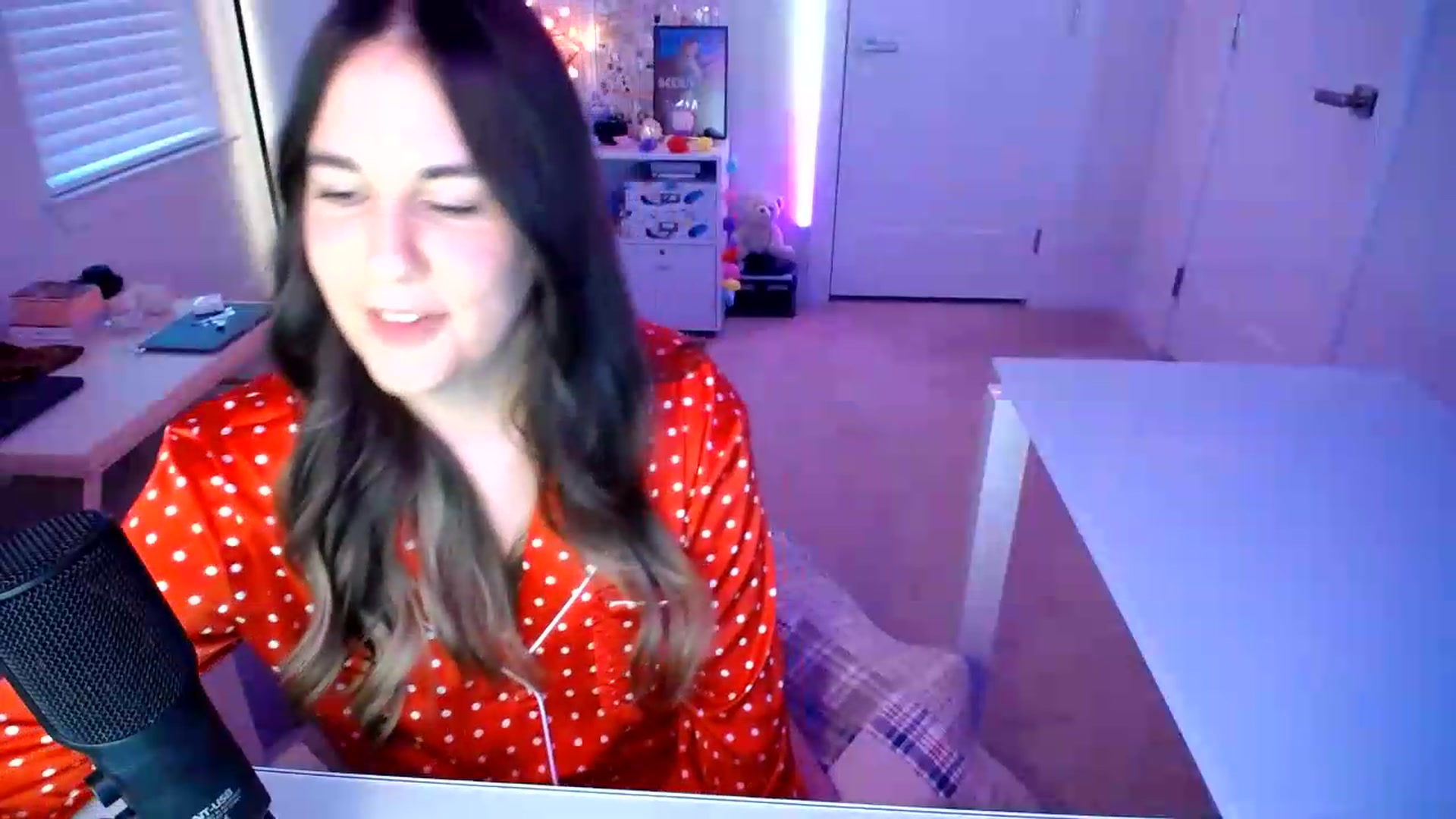 Gallery image thumbnail from Scout's myfreecams stream on, 07/27/2026, 01:33 image 2 of 20