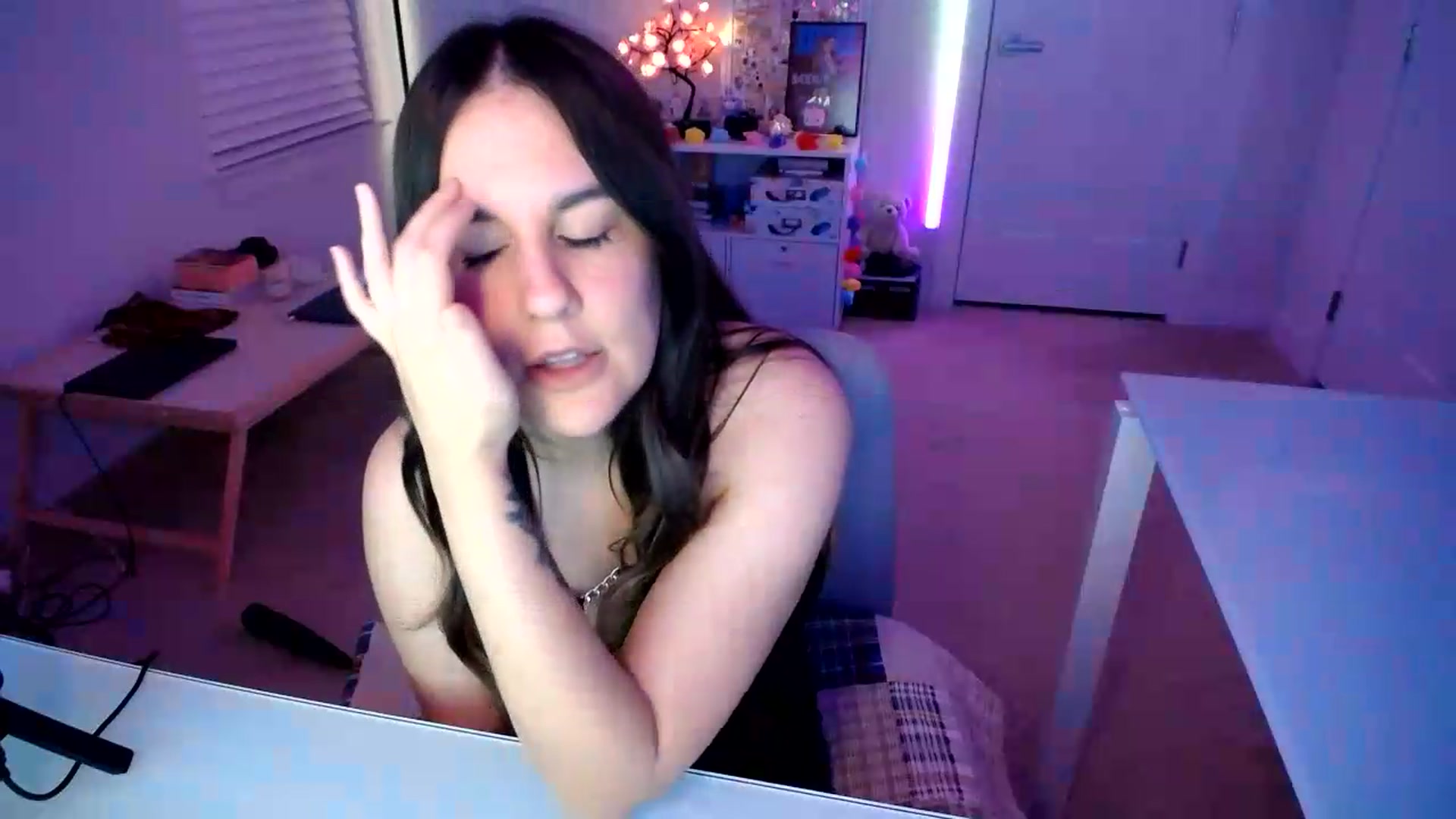 Gallery image thumbnail from Scout's myfreecams stream on, 08/01/2026, 03:01 image 7 of 20