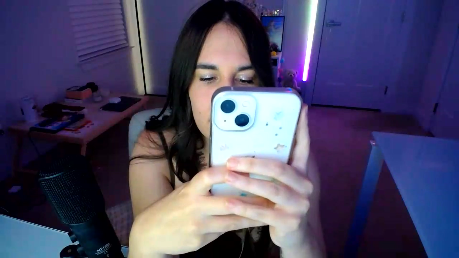 Gallery image thumbnail from Scout's myfreecams stream on, 09/03/2026, 02:09 image 13 of 20