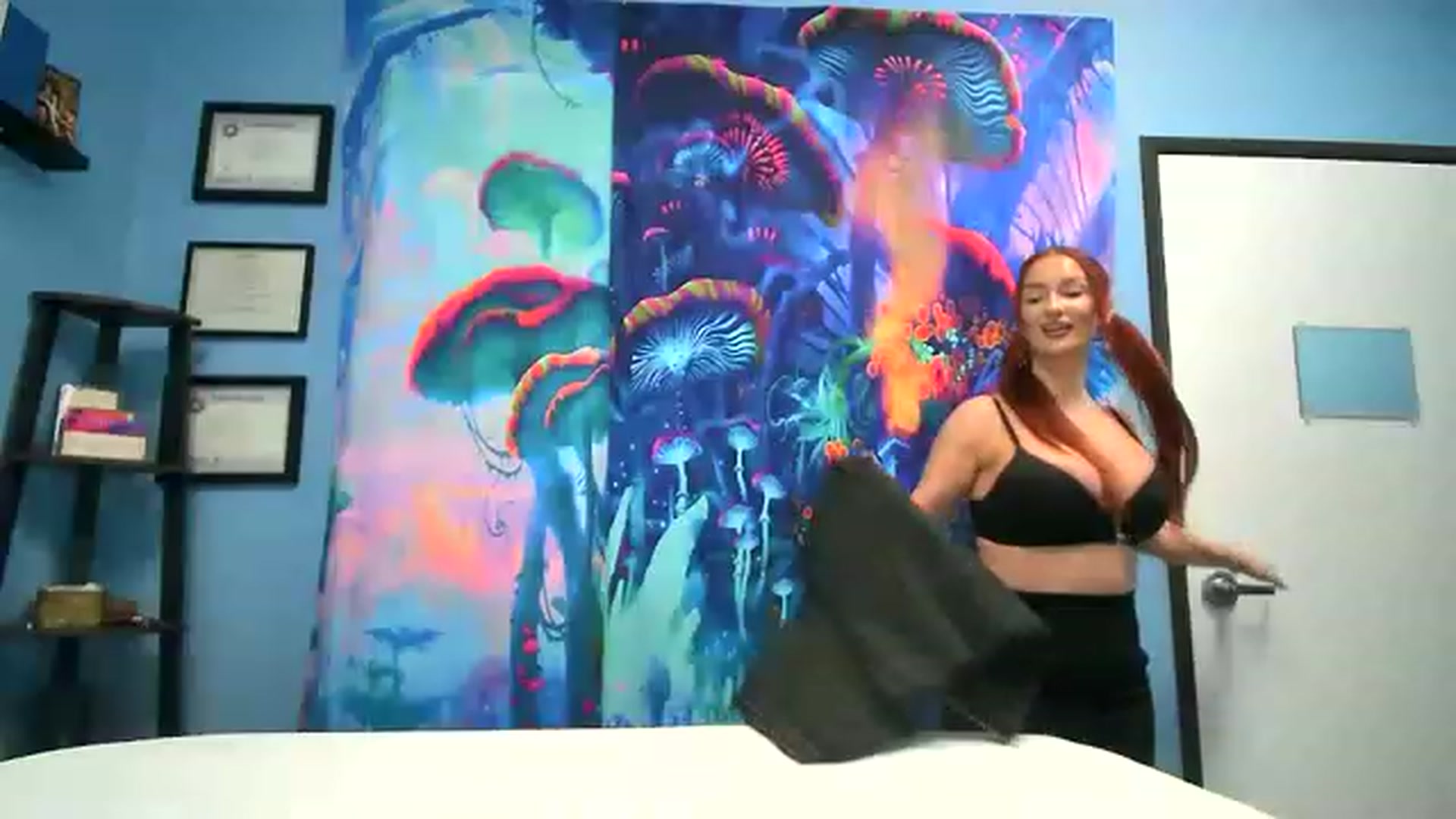 Gallery image thumbnail from SeashellStar's myfreecams stream on, 02/02/2023, 20:43 image 8 of 20