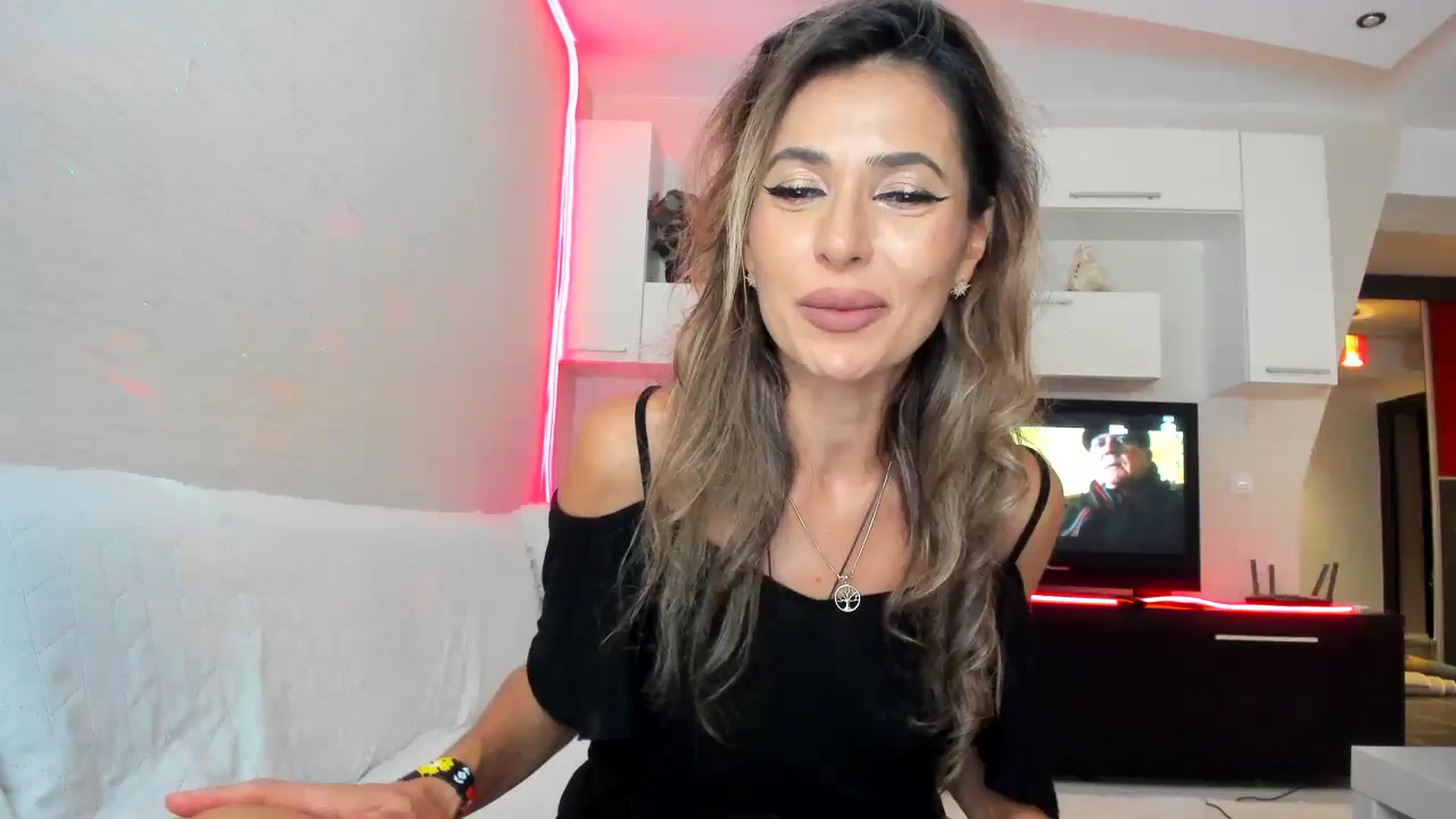 Gallery image thumbnail from SecondChance_'s myfreecams stream on, 09/15/2023, 23:05 image 1 of 20