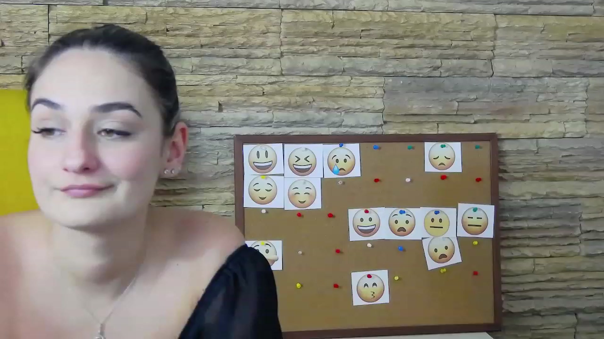 Gallery image thumbnail from SecretAmber's myfreecams stream on, 11/17/2022, 20:37 image 1 of 20