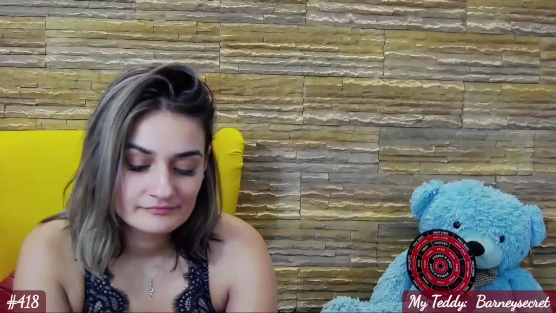 Gallery image thumbnail from SecretAmber's myfreecams stream on, 11/25/2022, 20:36 image 1 of 20