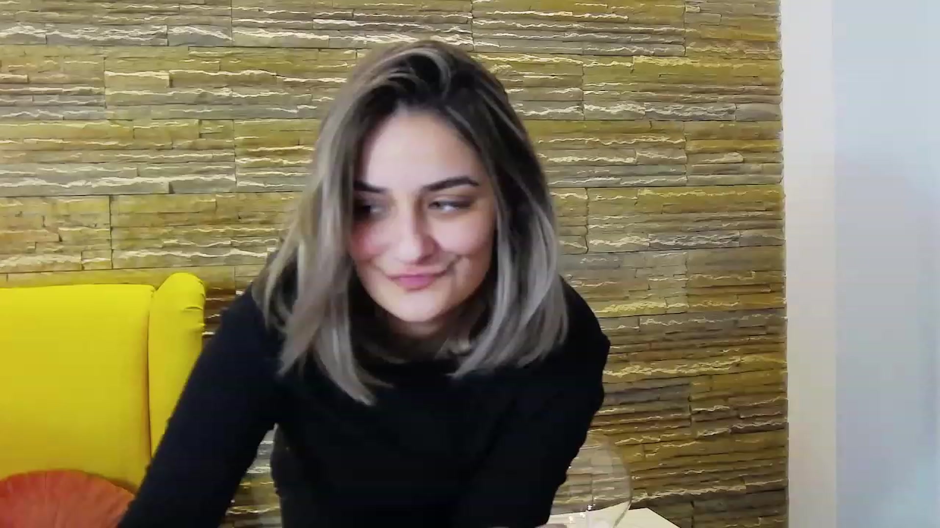 Gallery image thumbnail from SecretAmber's myfreecams stream on, 12/02/2022, 17:24 image 17 of 20