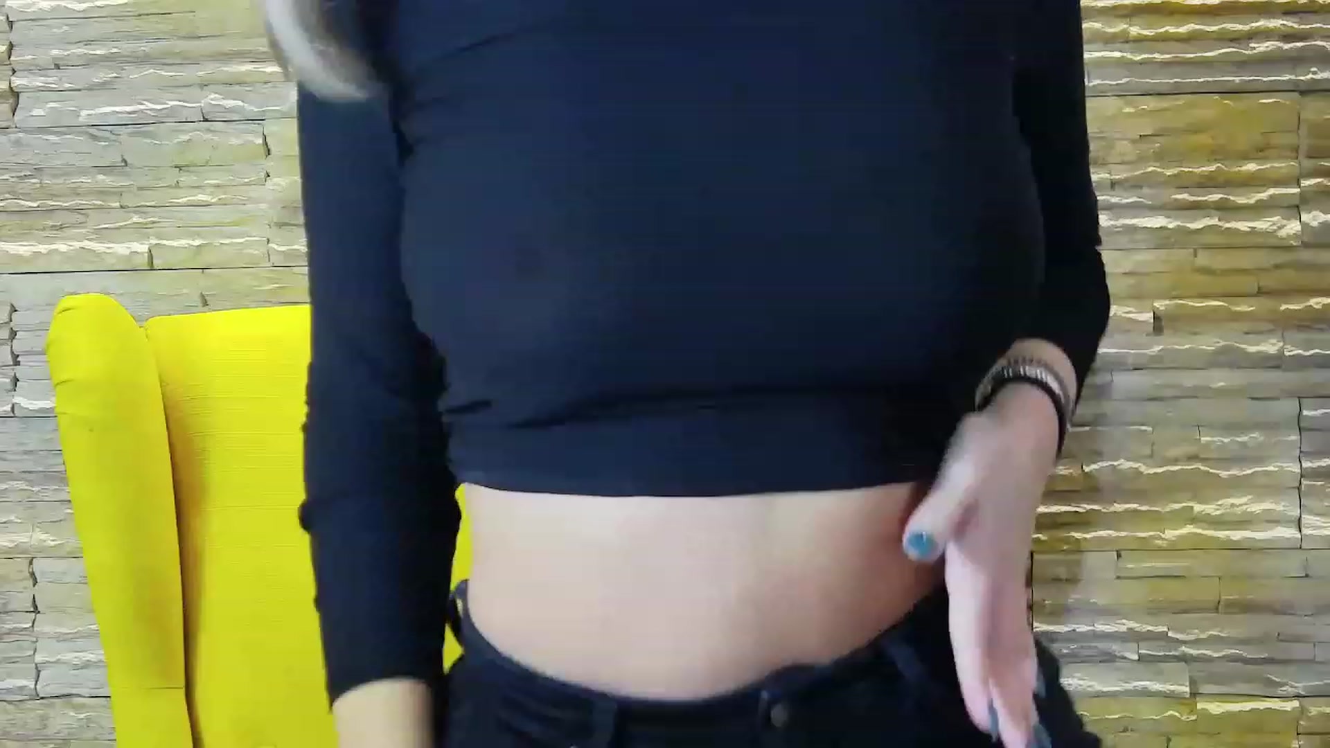 Gallery image thumbnail from SecretAmber's myfreecams stream on, 12/02/2022, 17:24 image 8 of 20