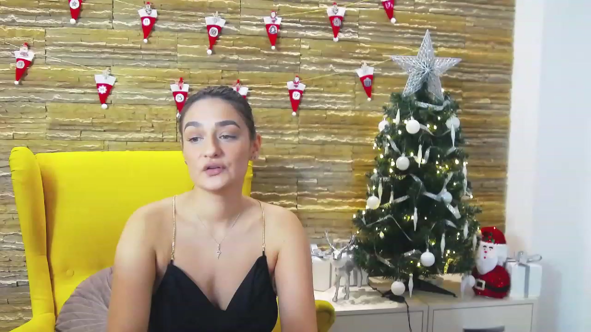 Gallery image thumbnail from SecretAmber's myfreecams stream on, 12/12/2022, 16:28 image 4 of 20