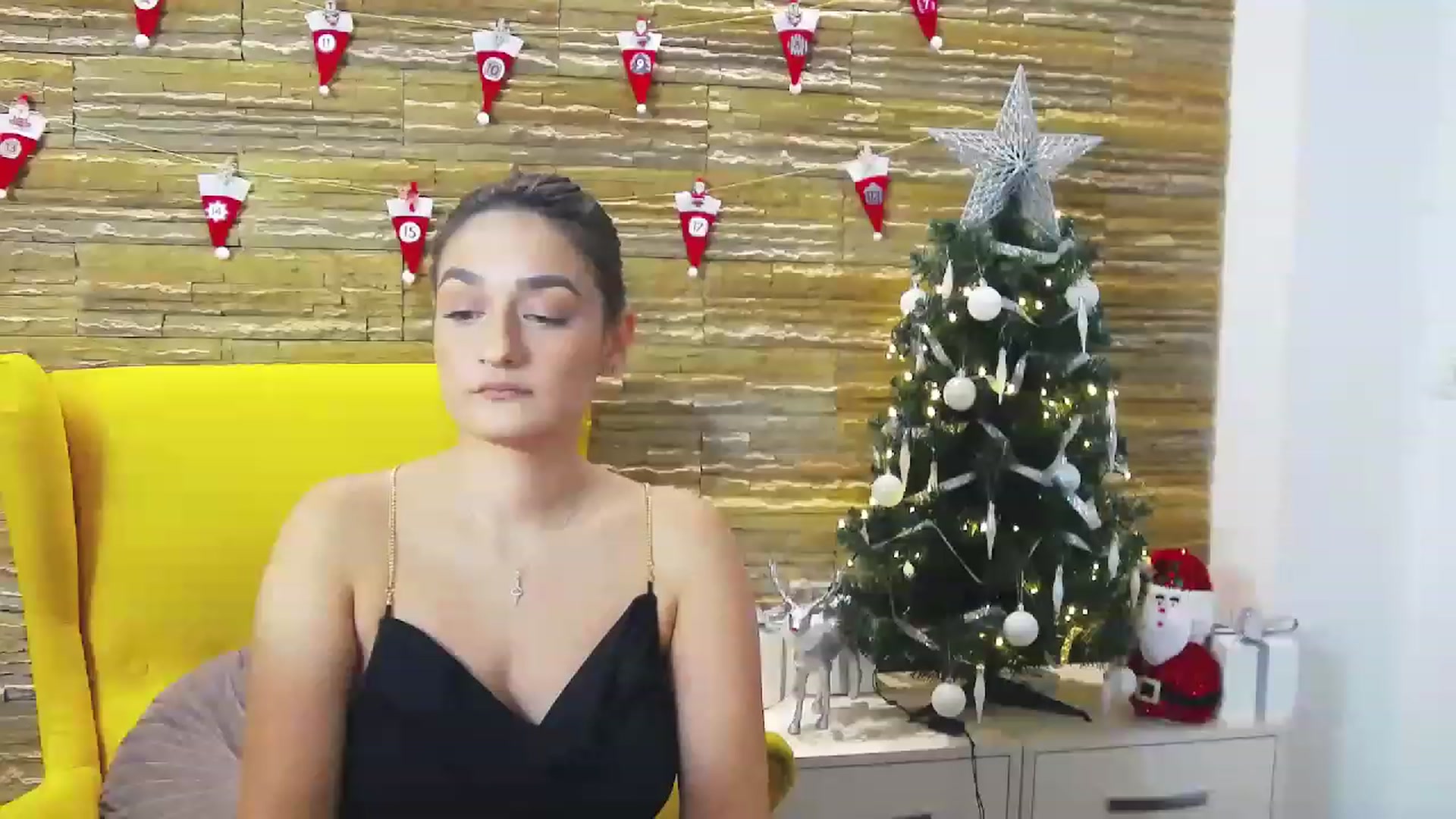 Gallery image thumbnail from SecretAmber's myfreecams stream on, 12/12/2022, 16:28 image 2 of 20