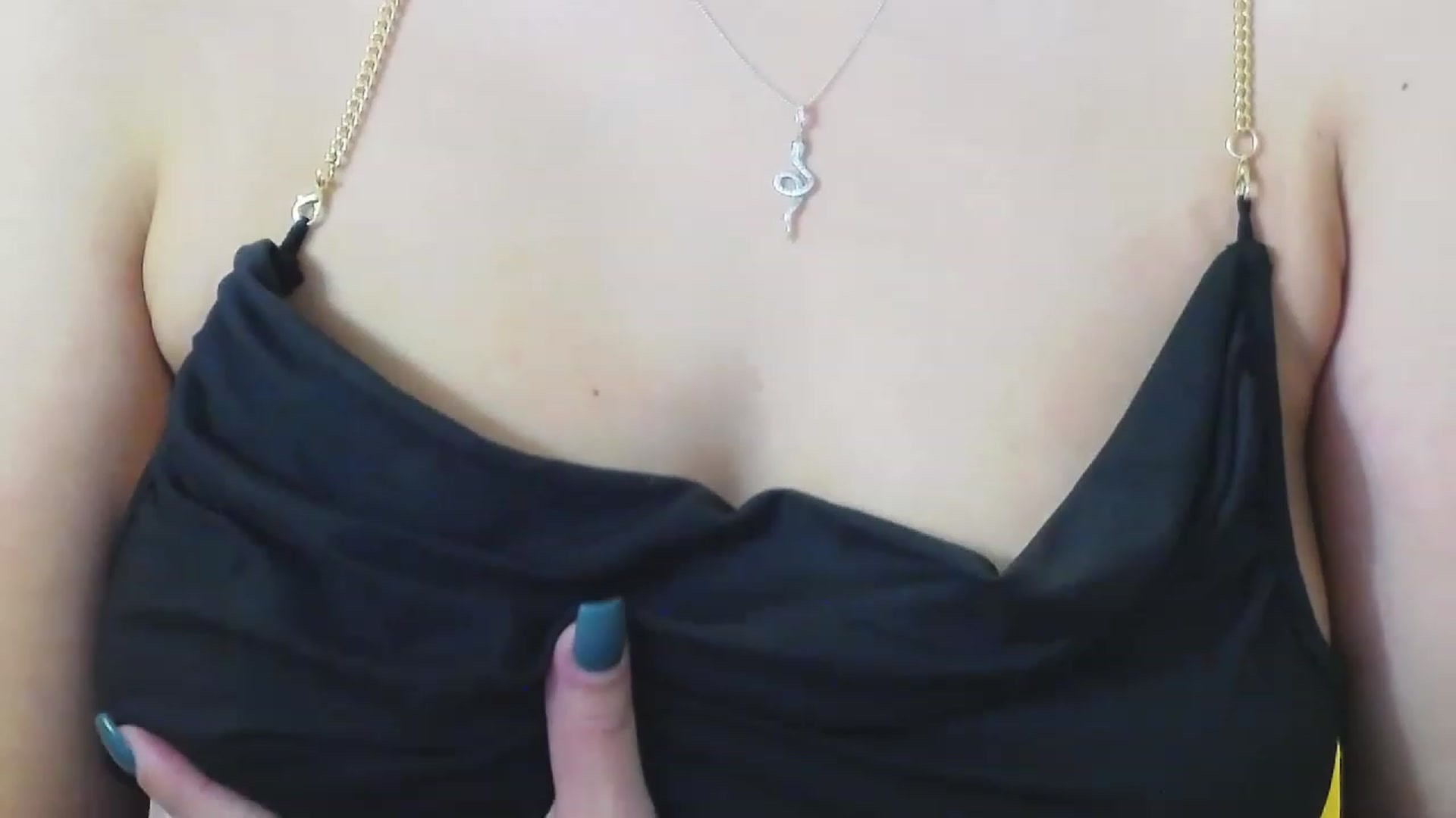 Gallery image thumbnail from SecretAmber's myfreecams stream on, 12/12/2022, 17:53 image 13 of 20